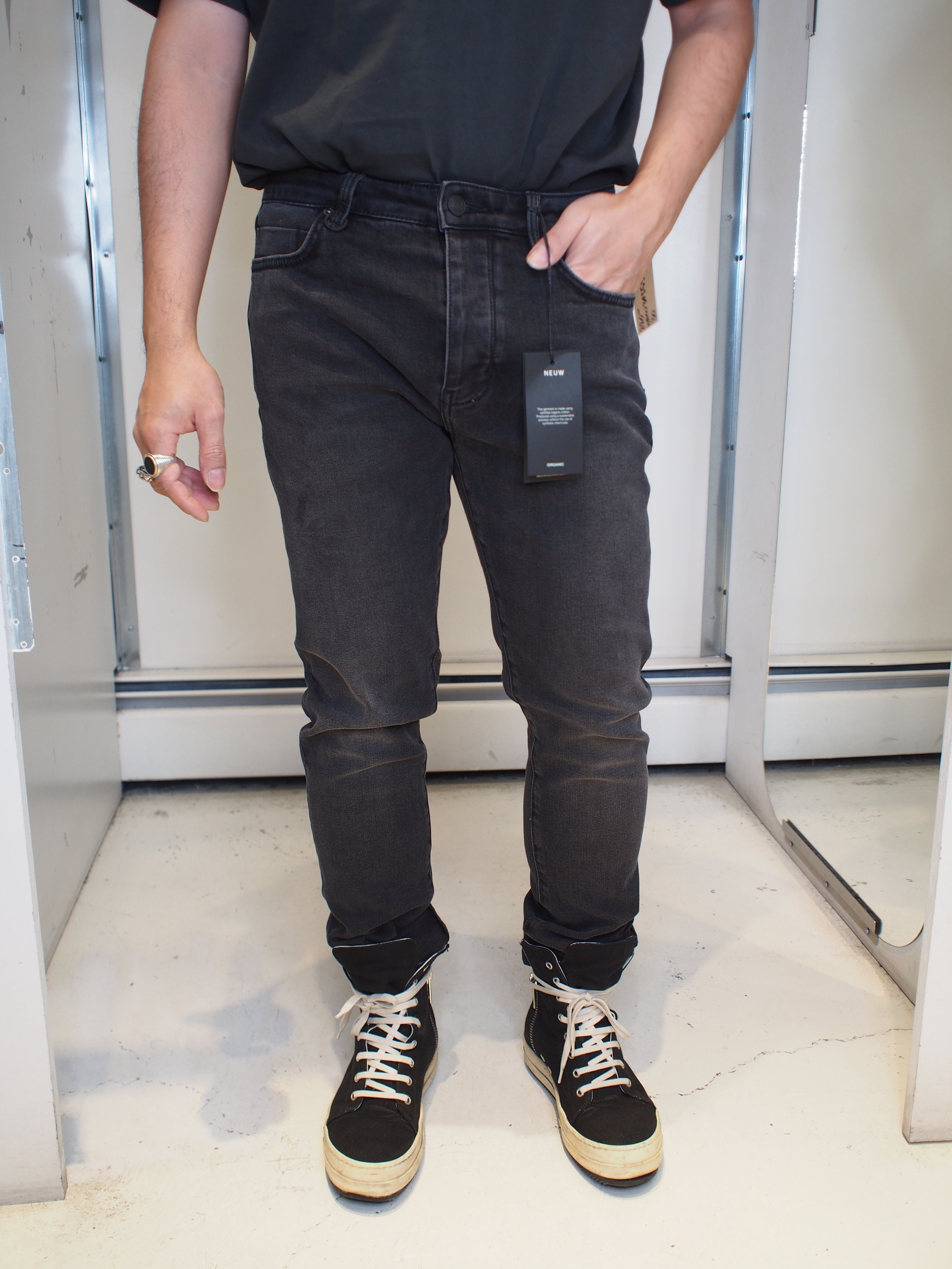 NEUW Denim Ray Tapered Slim Jeans - Box 