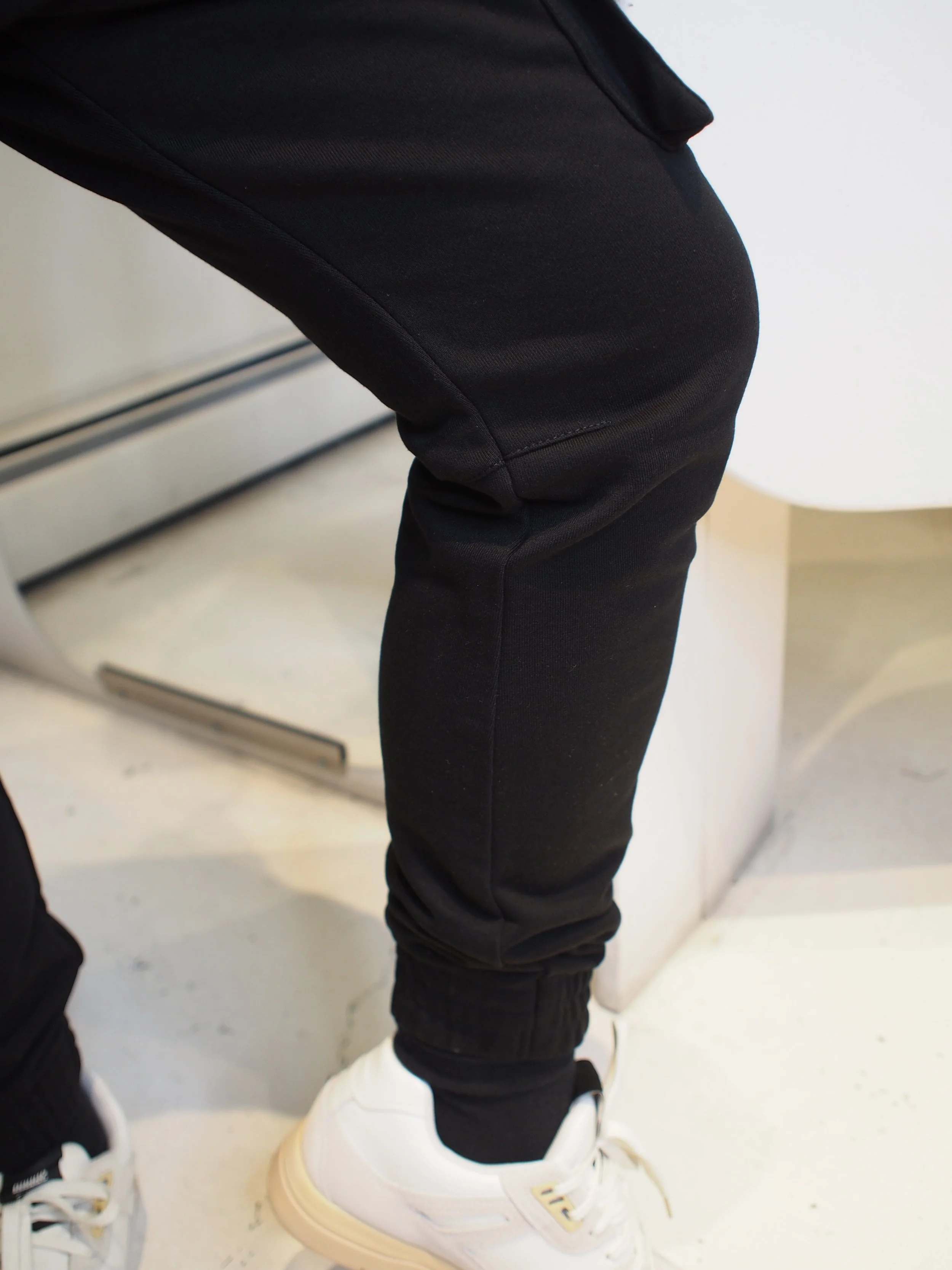 ★GLOWNY★G CONTRAST SWEATPANTS (NAVY)★正規品/韓国直送料込 G CONTRAST SWEATPANTS (NAVY) - GLOWNY