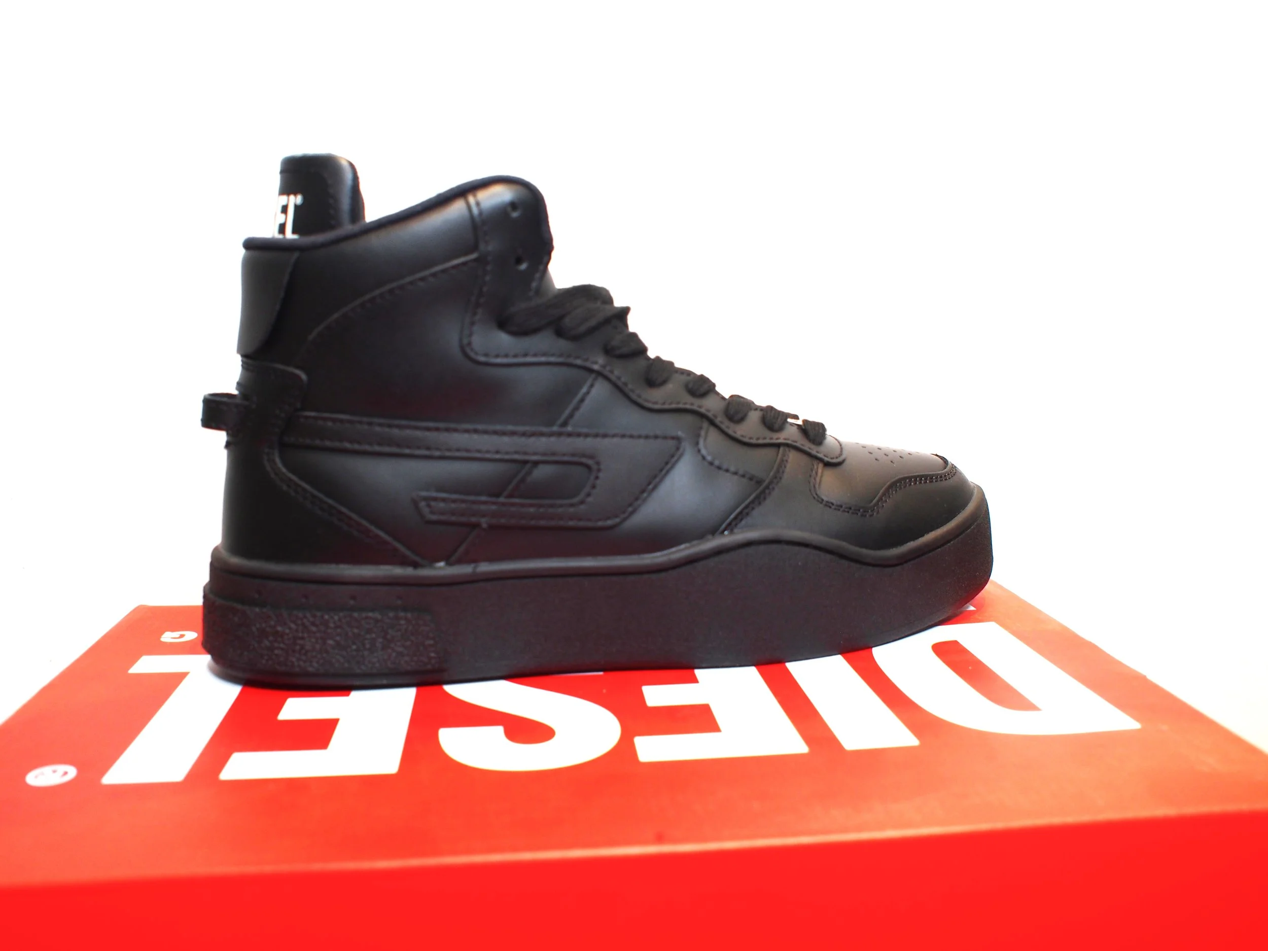 STODIO R330✨️希少 完売品 ショート リバーシブル 黒 ローラ MA1 DIESEL S-Ukiyo Mid Hi Top Leather sneakers - Black/Black
