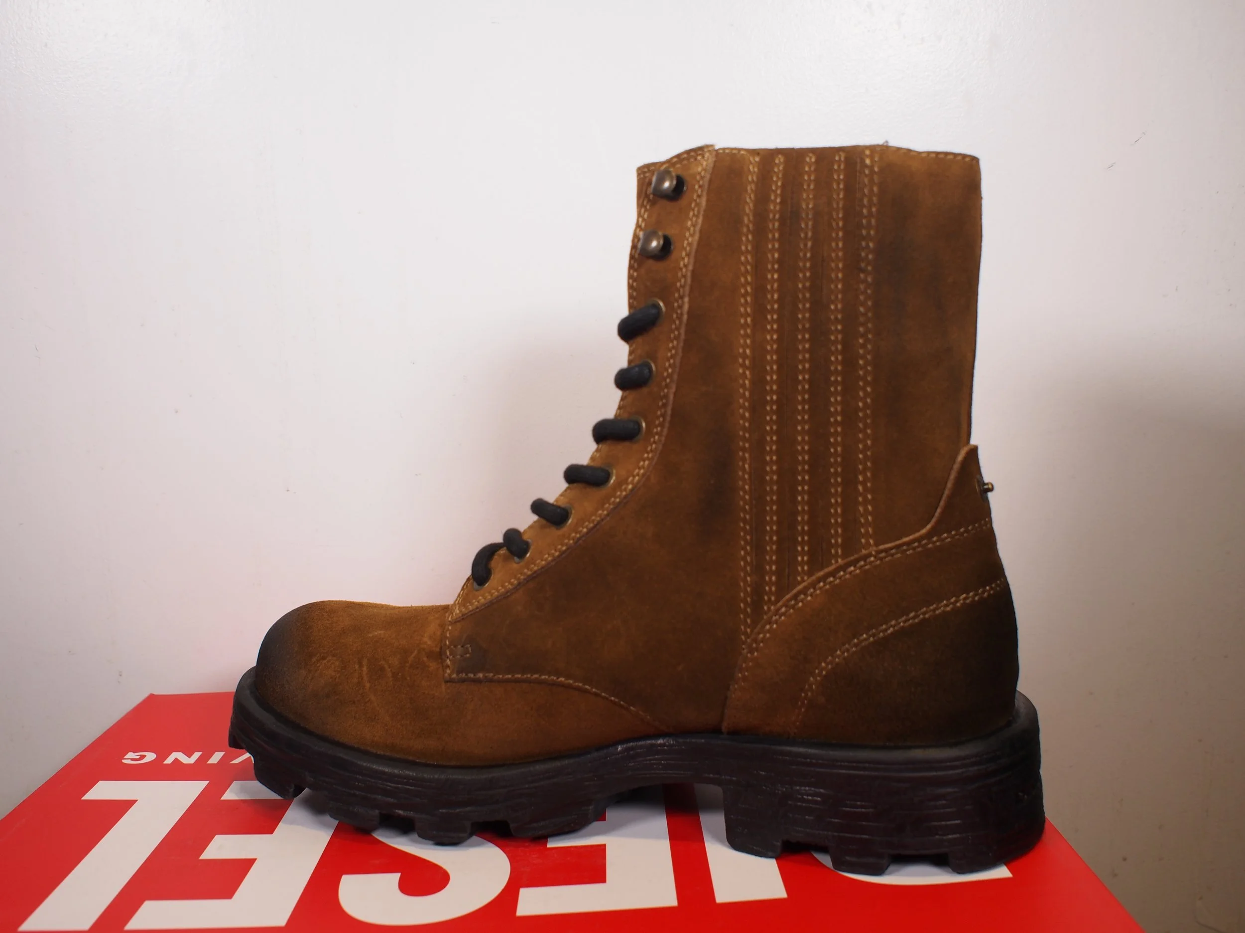 DIESEL HAMMER D-HAMMER BT Combat Boots - Walnut Brown Oiled Suede 