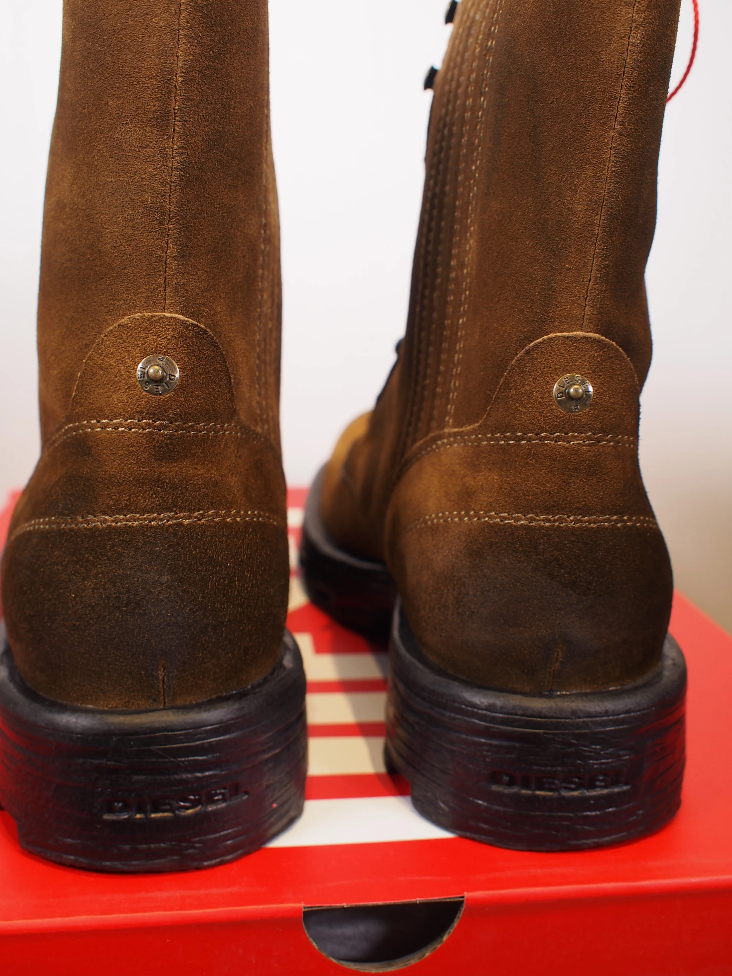 DIESEL HAMMER D-HAMMER BT Combat Boots - Walnut Brown Oiled Suede 