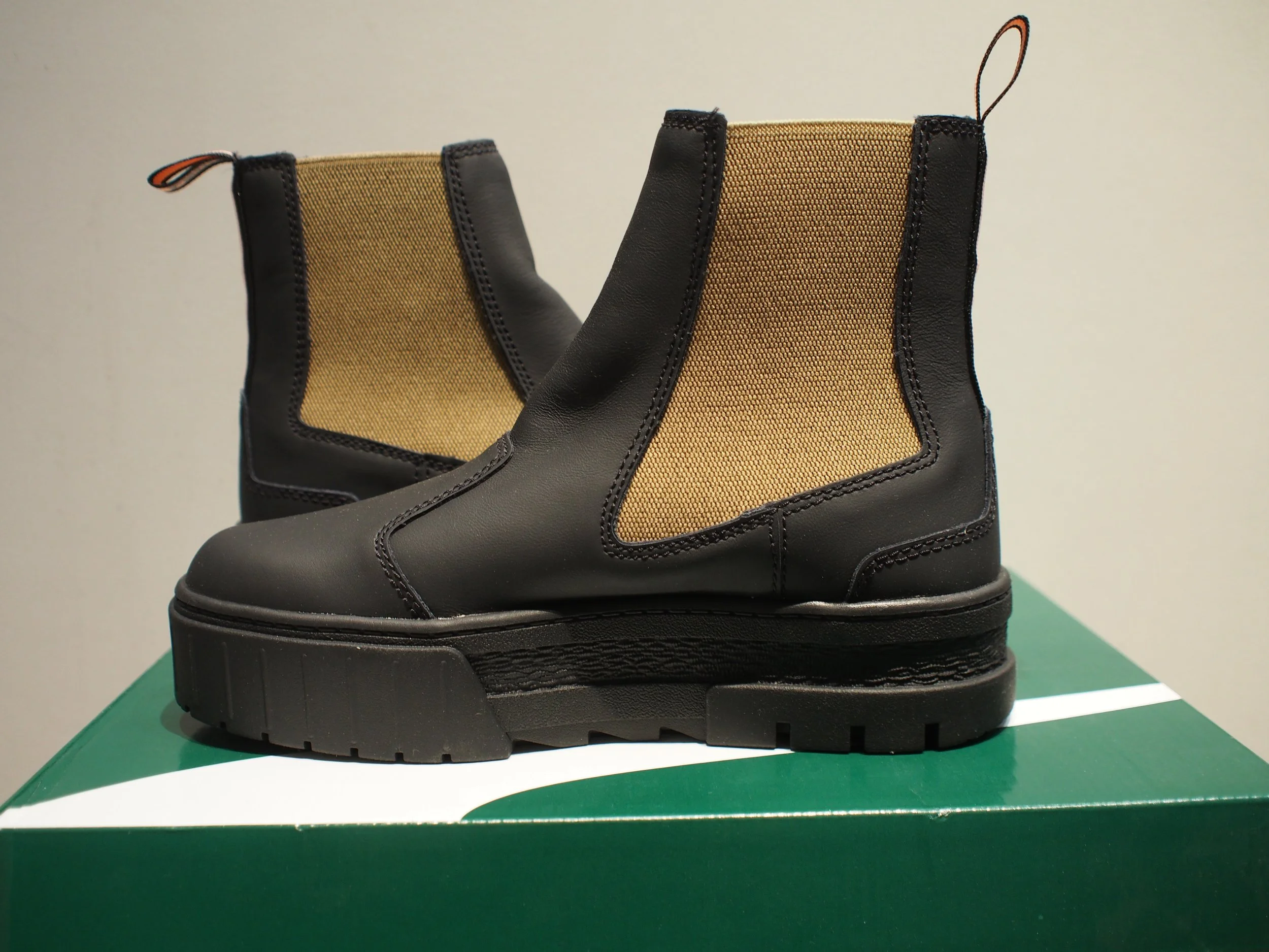 スライ×PUMA MAYZE STACK CHELSEA WMS 25cm Shop Black Womens Puma Mayze Stack Round Toe Platform