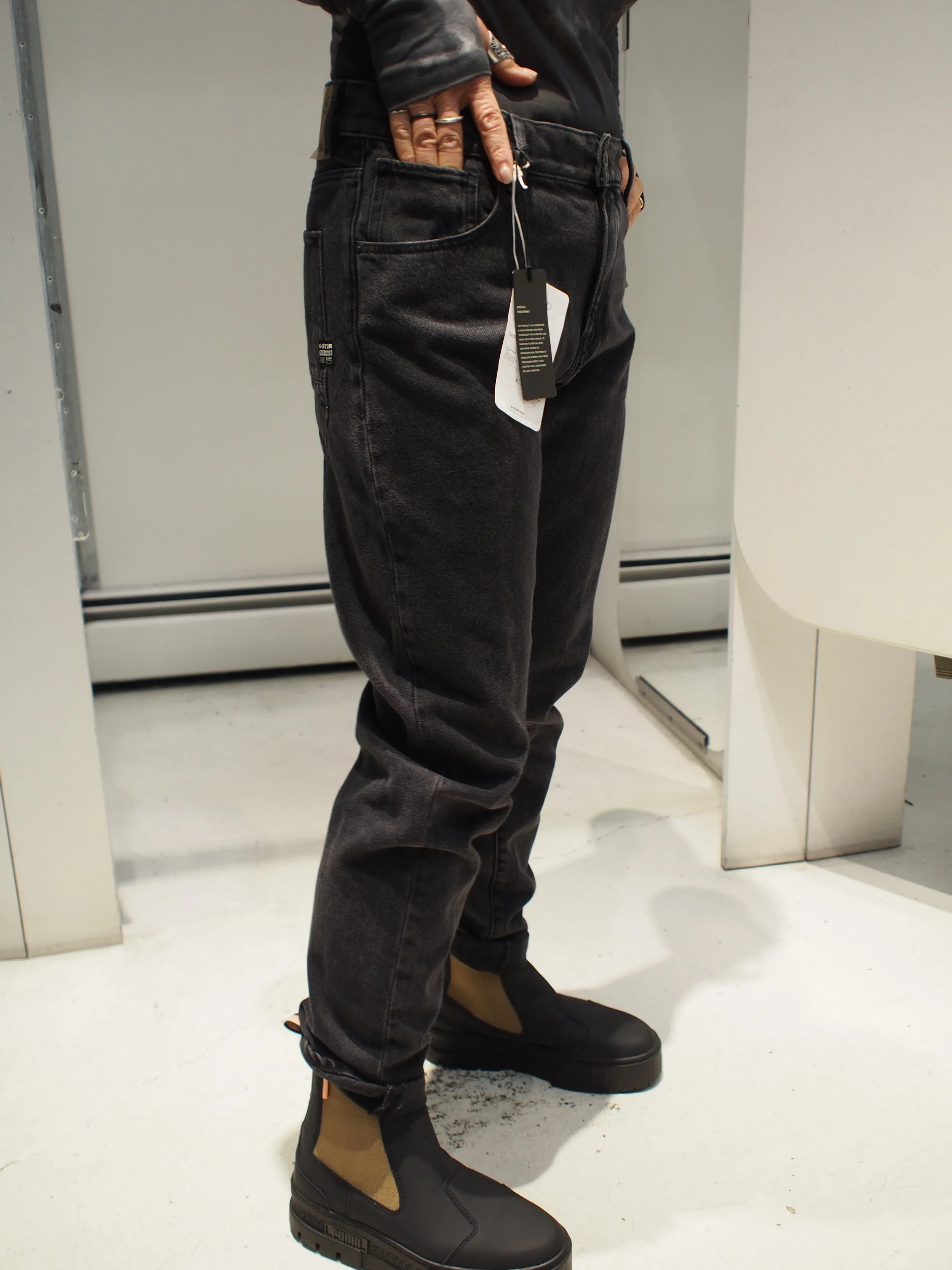 G-Star Raw Arc 3D BF Jeans - Bullet Organic BLK Denim - Worn in