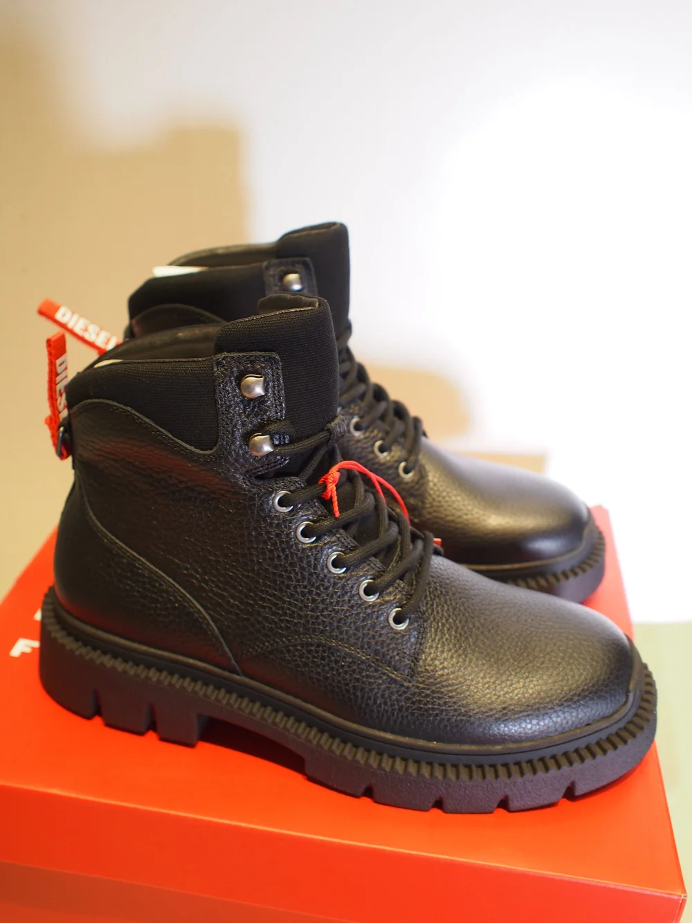 DIESEL S-Ukiyo Mid Hi Top Leather sneakers - Black/Black — GLOBAL