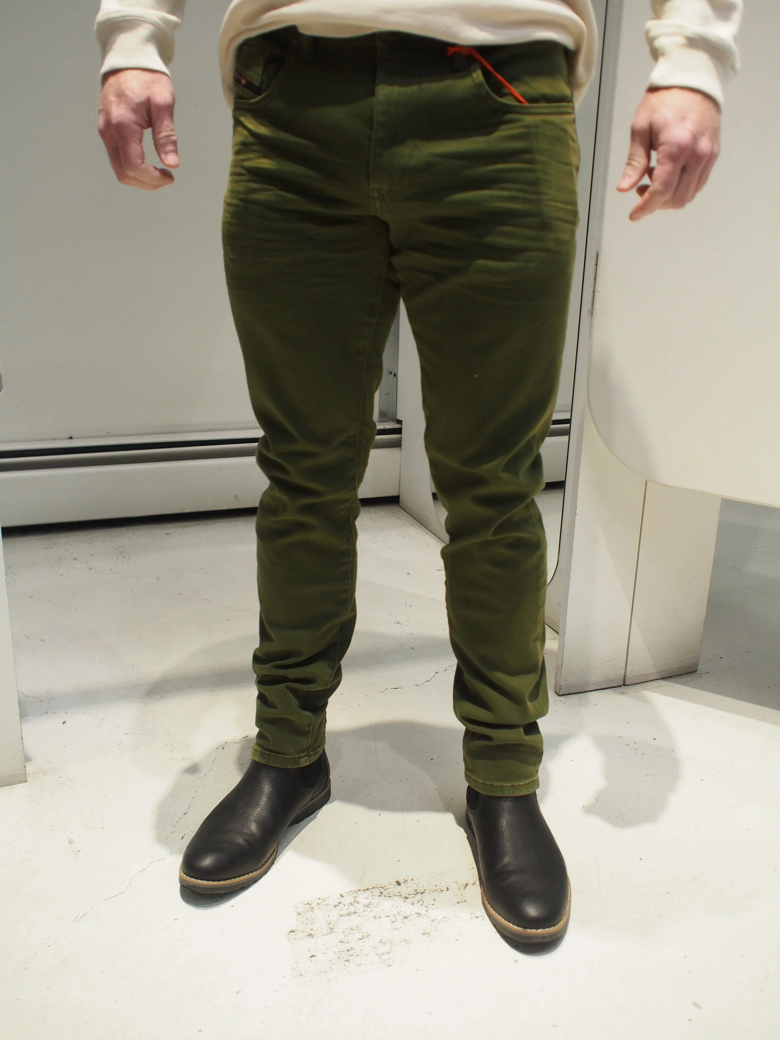 DIESEL  2019 D-STRUKT stretch twill colour slim fit jeans - 58Q Green