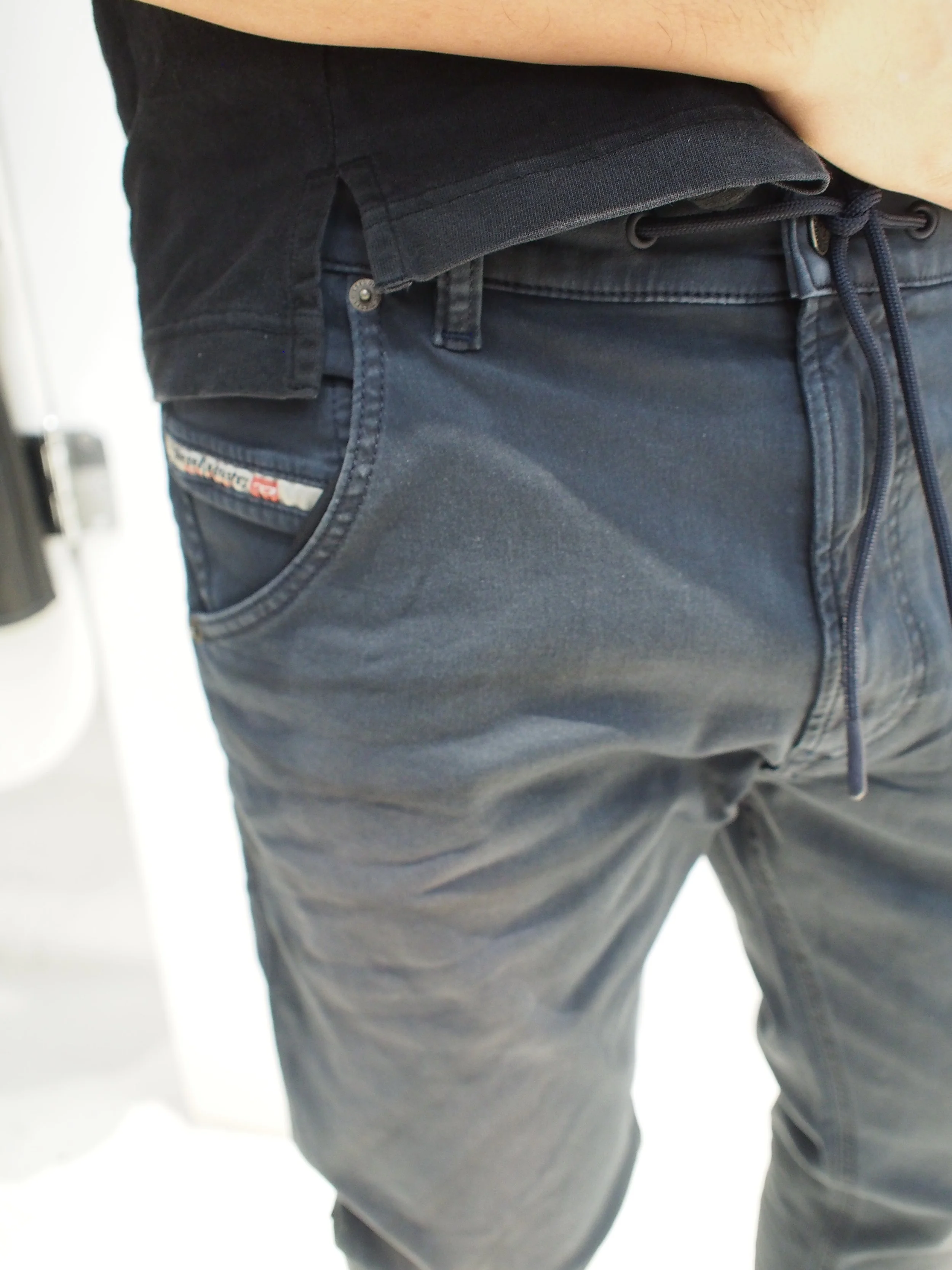 DIESEL 2030 D-KROOLEY Tapered Joggjeans® 0670m Dk Blue Grey