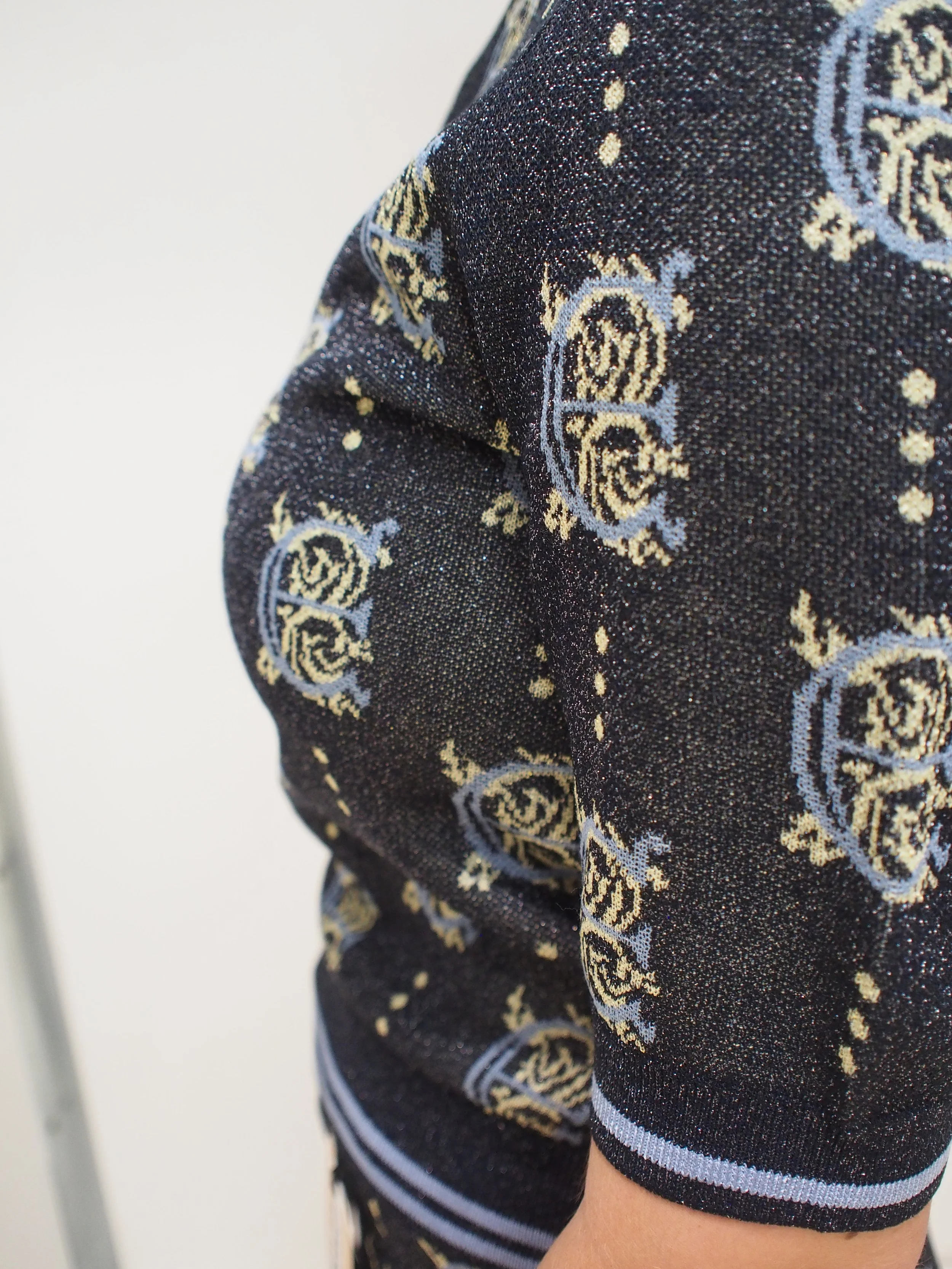 トップス atlast&co JAQUARD KNIT 38 Scotch & Soda Monogram Jacquard Knitted top and matching