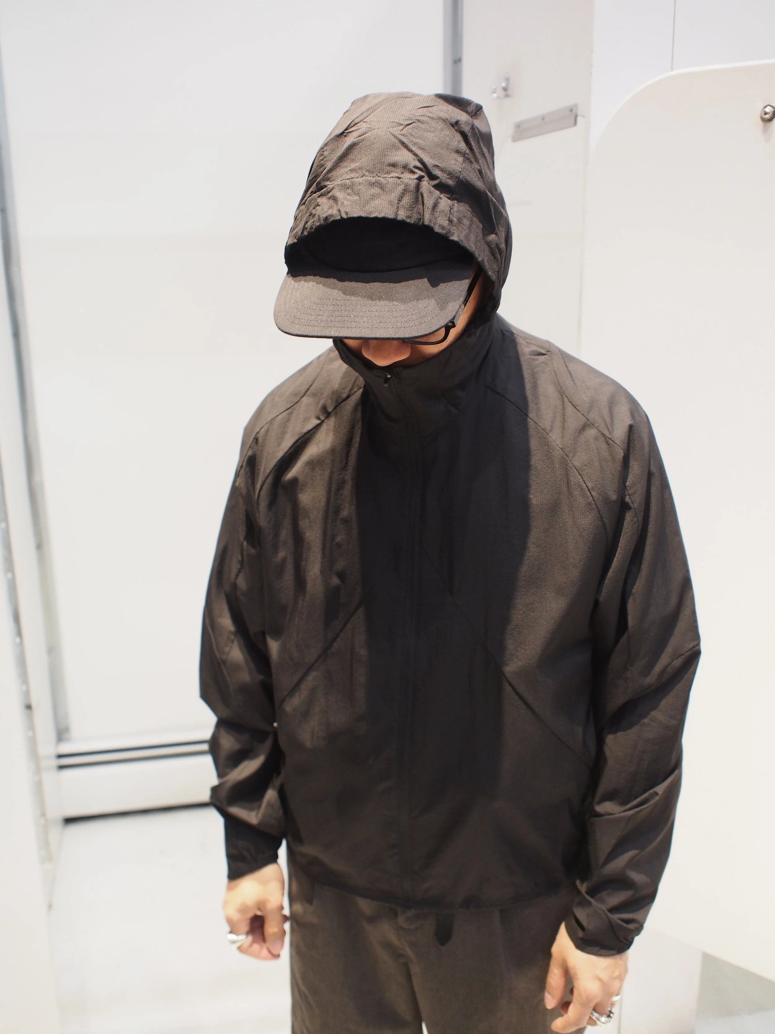 PUMA x Heliot Emil Lightweight Hooded Jacket - Black — GLOBAL