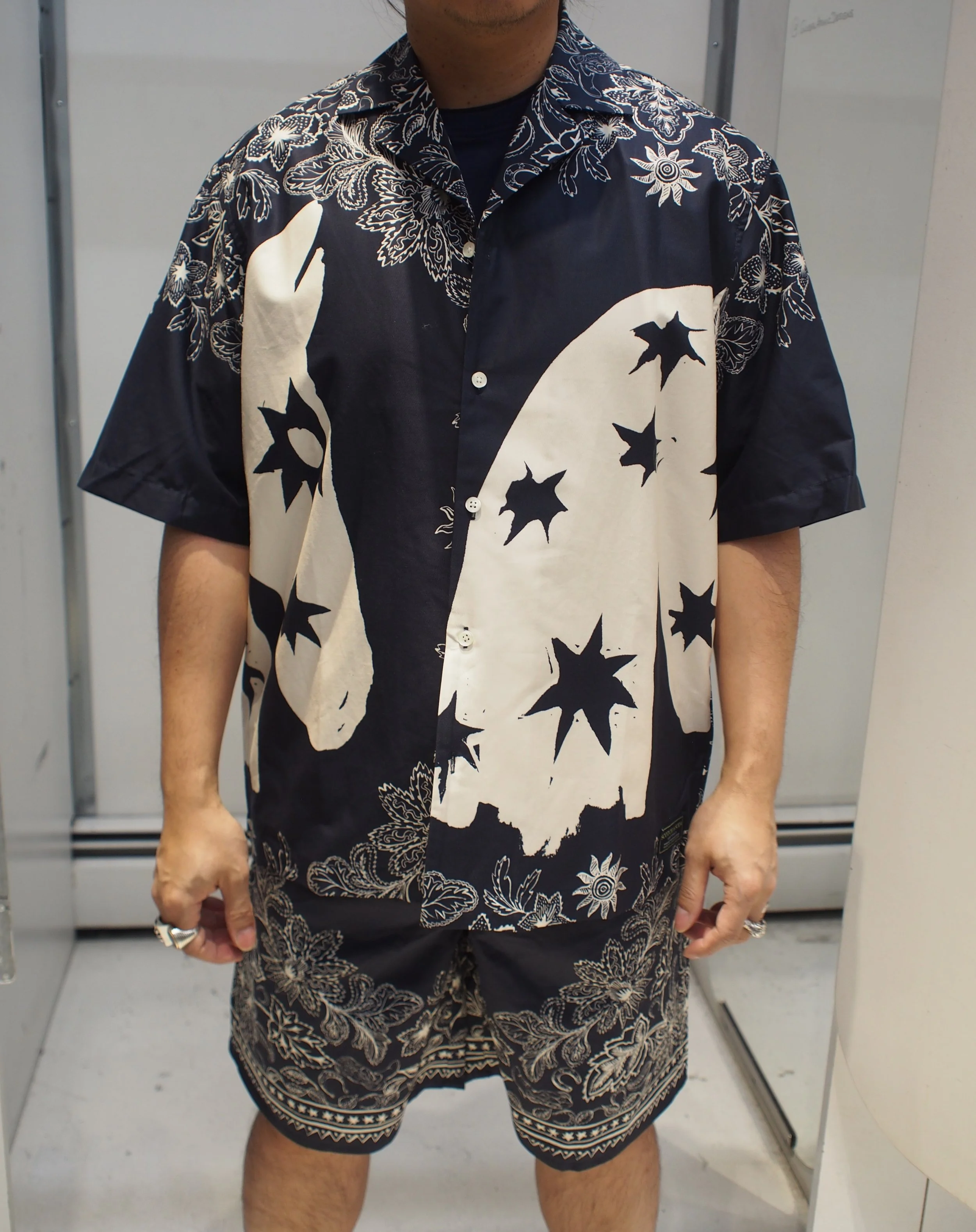 Scotch & Soda Printed lyocell relaxed s/s shirt & matching wide fit bermuda - Horse Bandana Blues