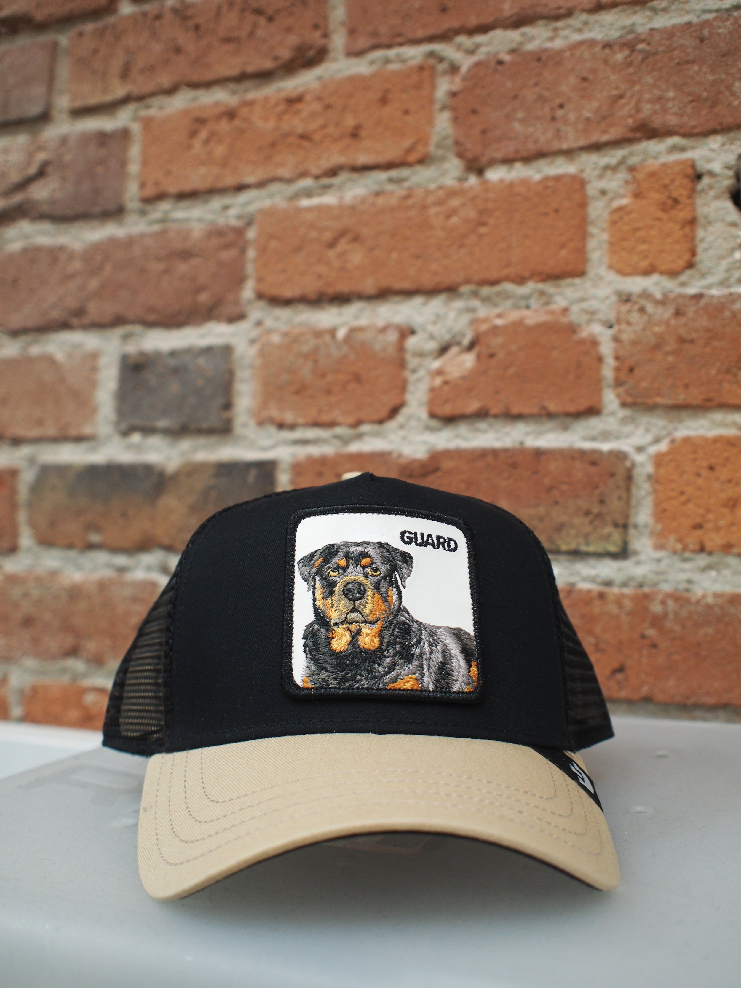 Goorin Bros The Guard Dog trucker hat - Black/Natural
