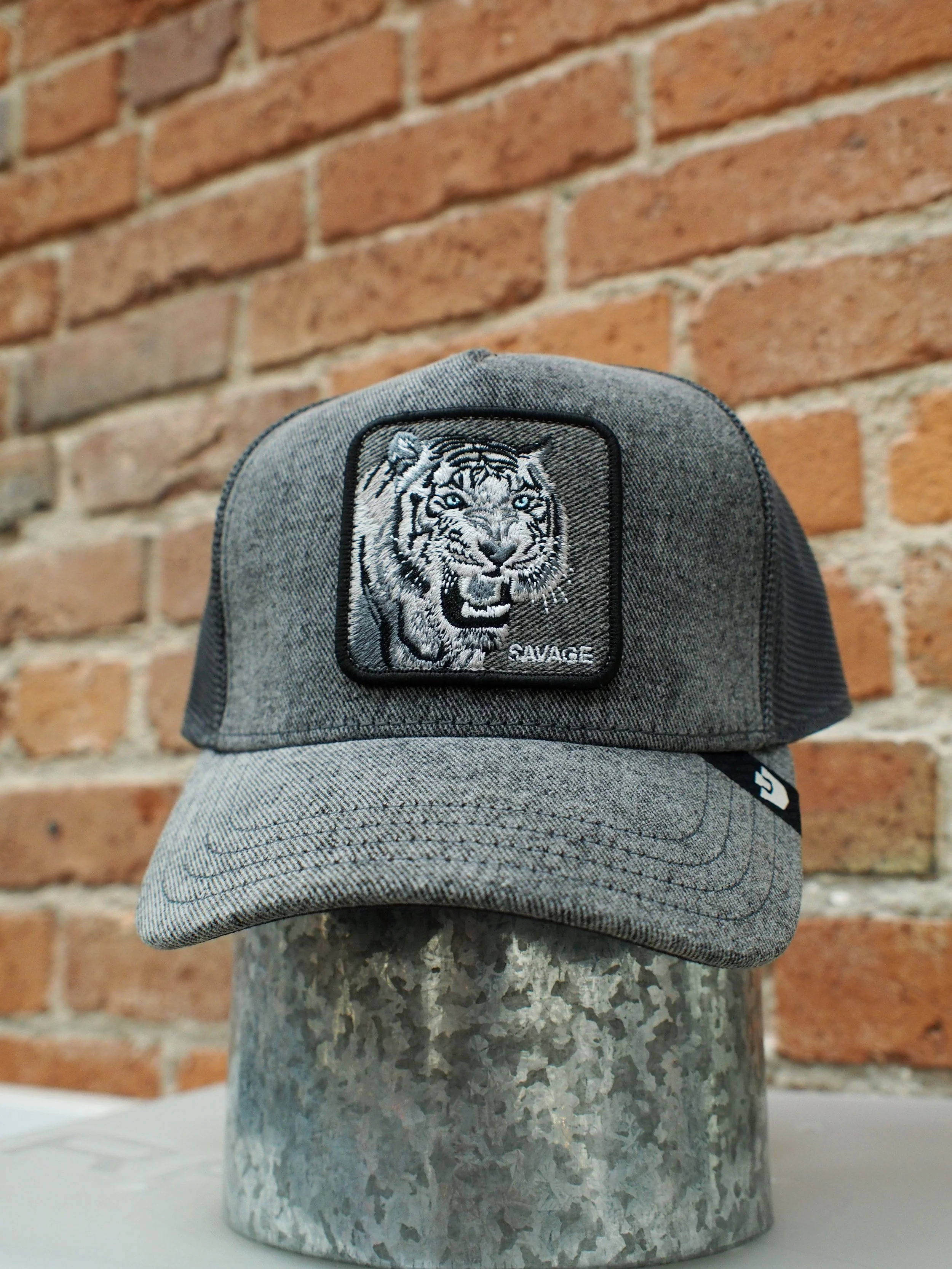 Goorin Bros Savage denim trucker hat - Grey
