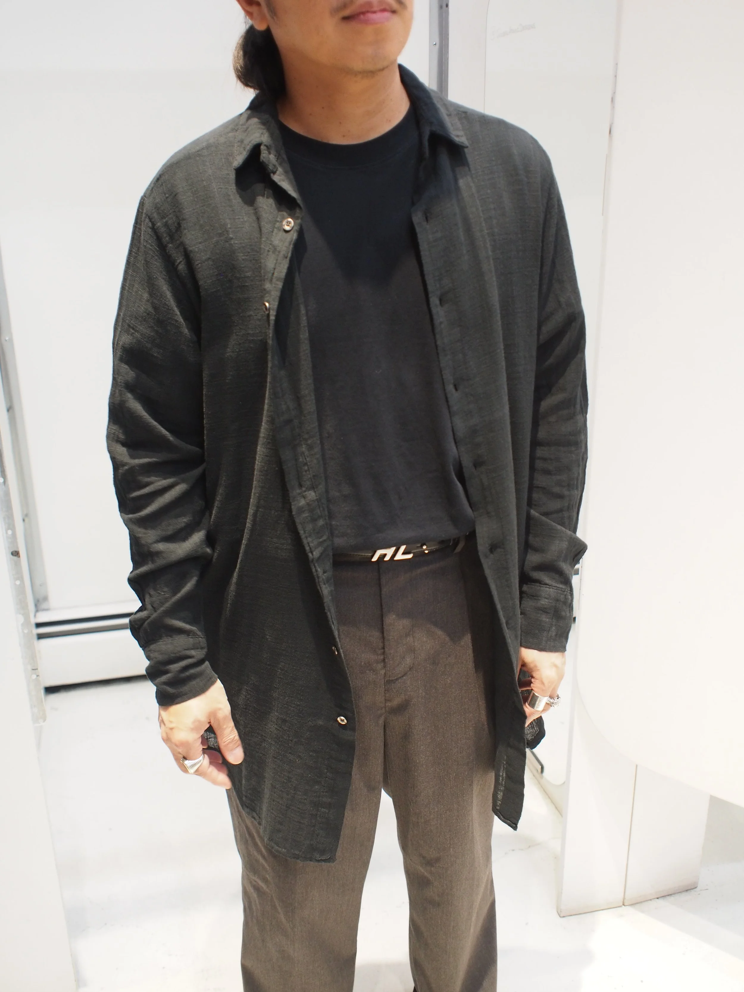 La Haine Inside Us 3V 114 Cotton Gauze long line french shirt - Black