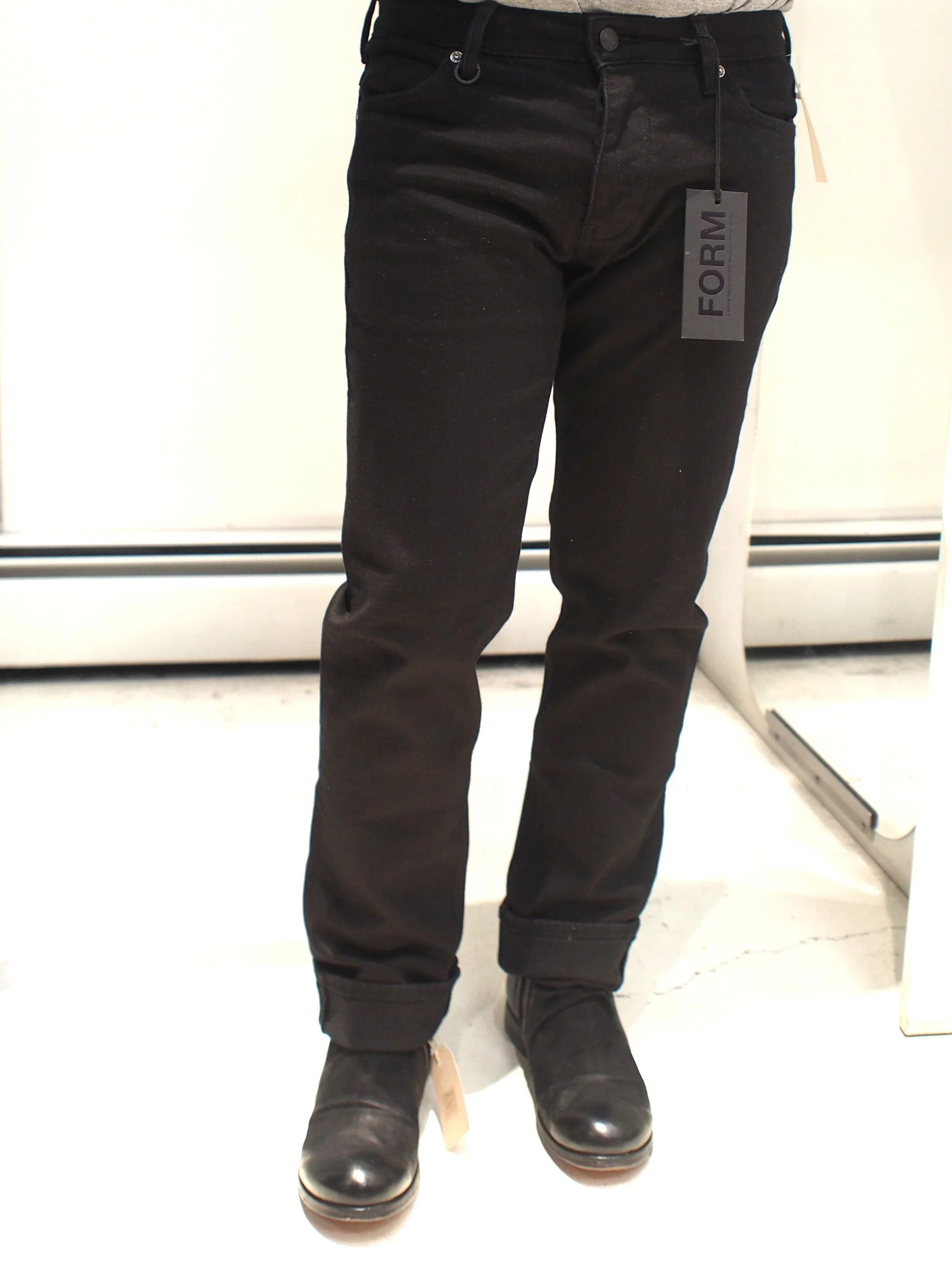 NEUW Denim The Lou Straight Jeans - Perfecto Black