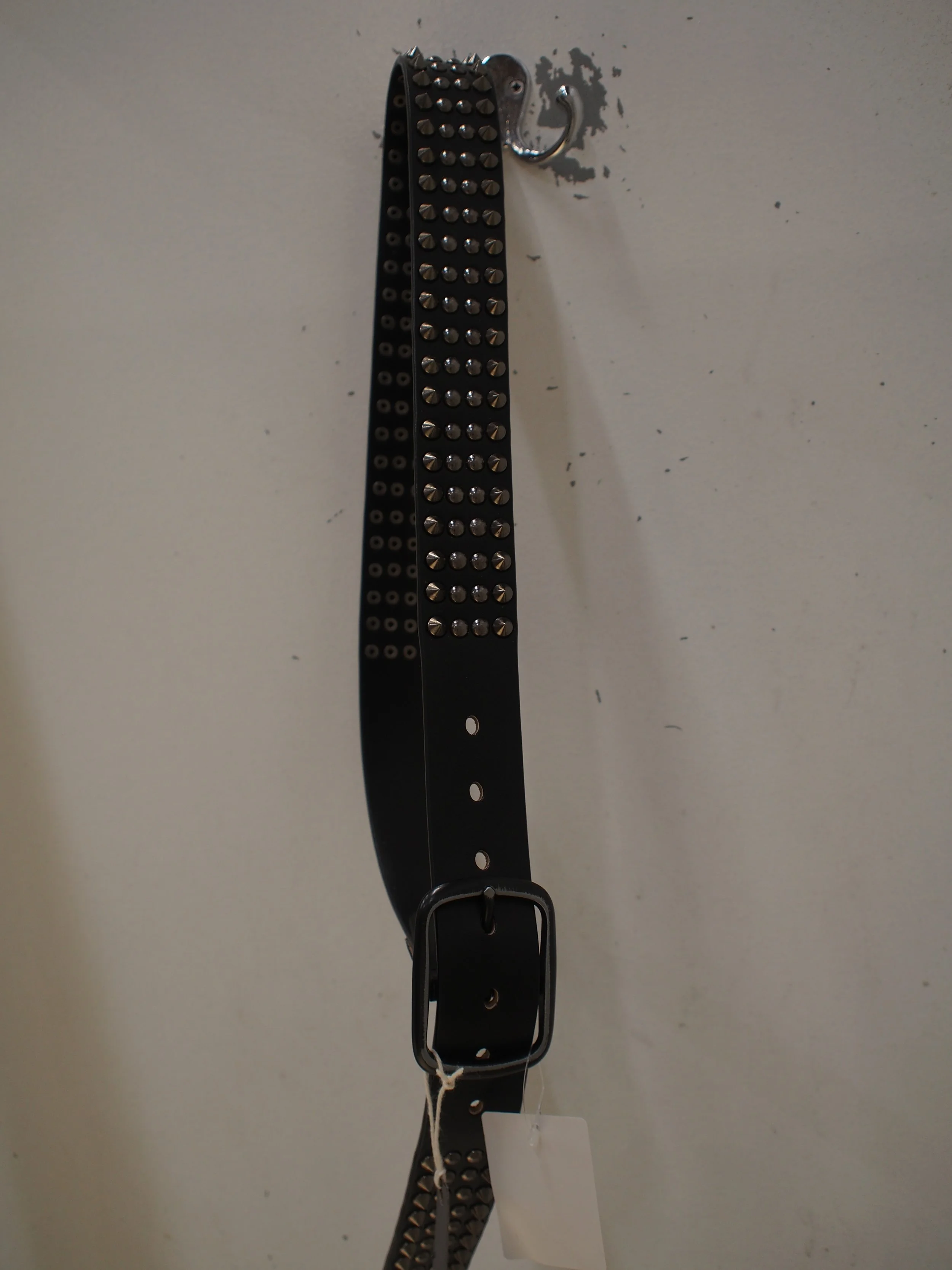 OZ spikey studded black on black leather belt