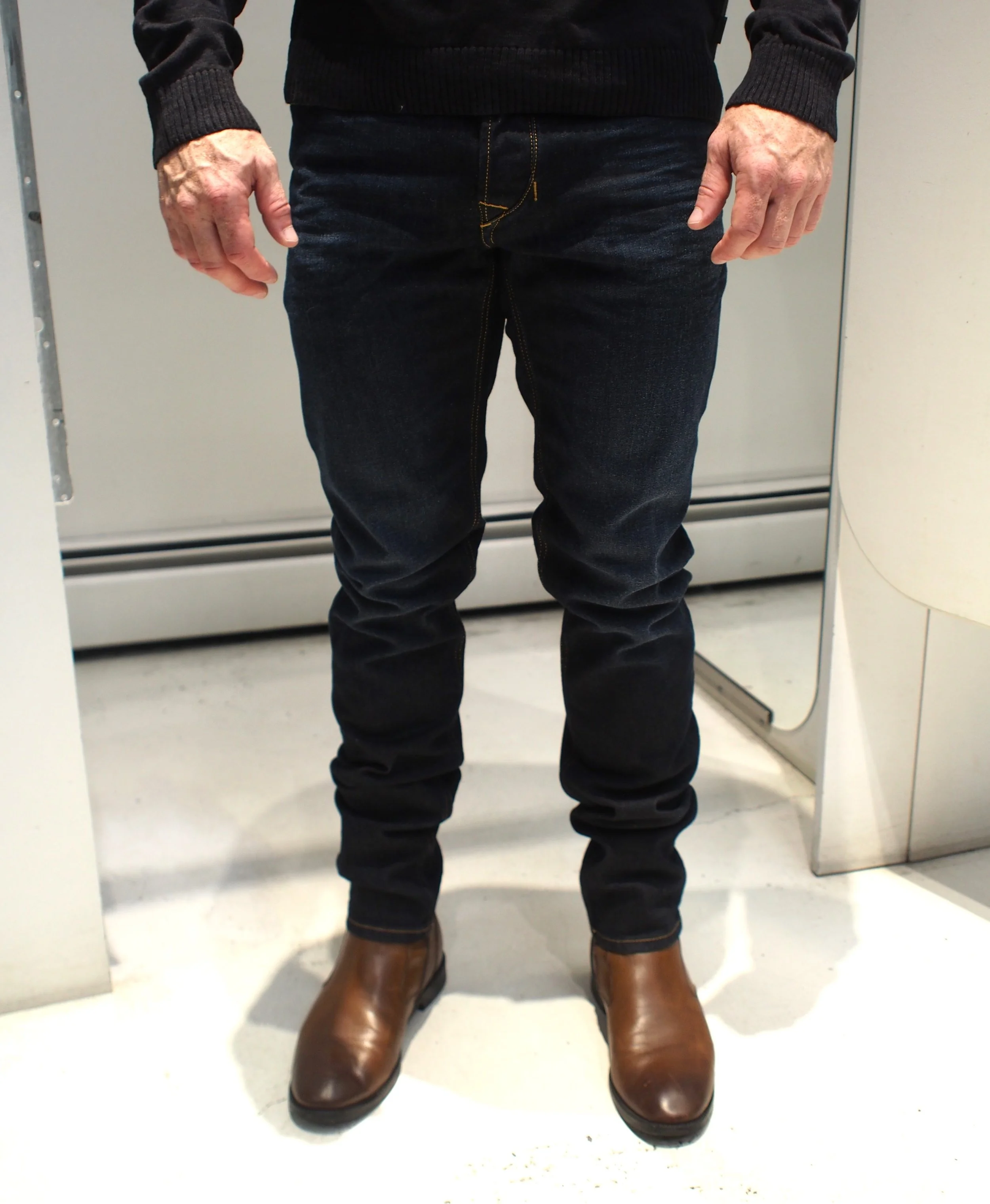 DIESEL Larkee-Beex straight tapered jeans - 009ZS Dark Indigo