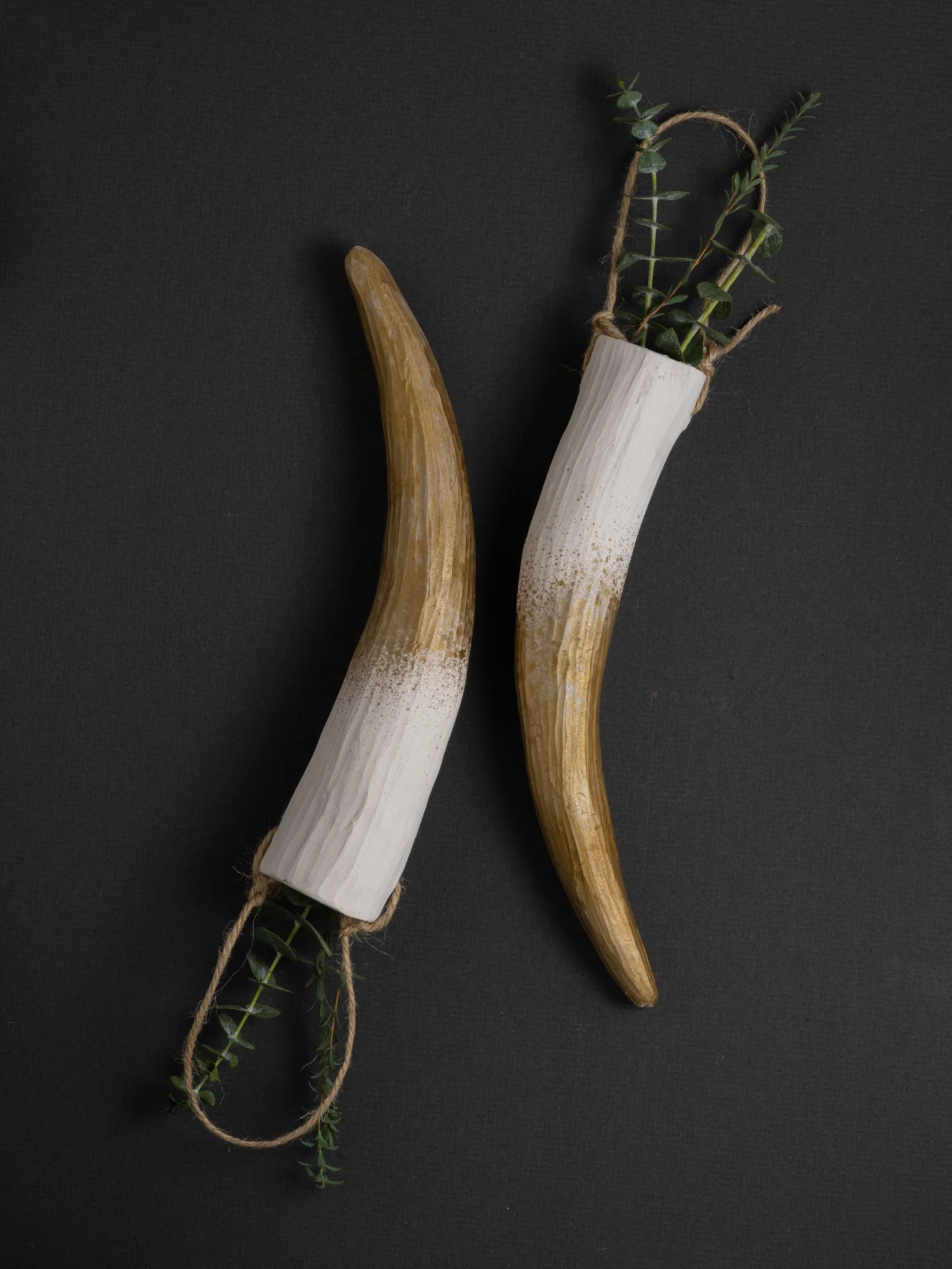 These abstracted antlers and horns are inspired by growing up in North Carolina, where I often stumbled upon shed deer antlers in the vast woods of the region. Each antler and horn is hand carved from clay, making them one of a kind. These hanging antler sets are designed to hang and hold flowers or air plants. You can buy the set or a single antler, these beautiful and unique pieces add a rustic touch to any home, becoming the center piece of any room. If you don't see a color or size you like, I can make custom sculptures tailored specifically to your aesthetic. 