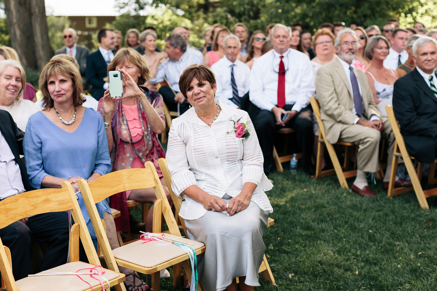 Lyons-Farmette-Wedding-Photographer-Lucy-Austin-Flash-Mob-Dance-16.jpg