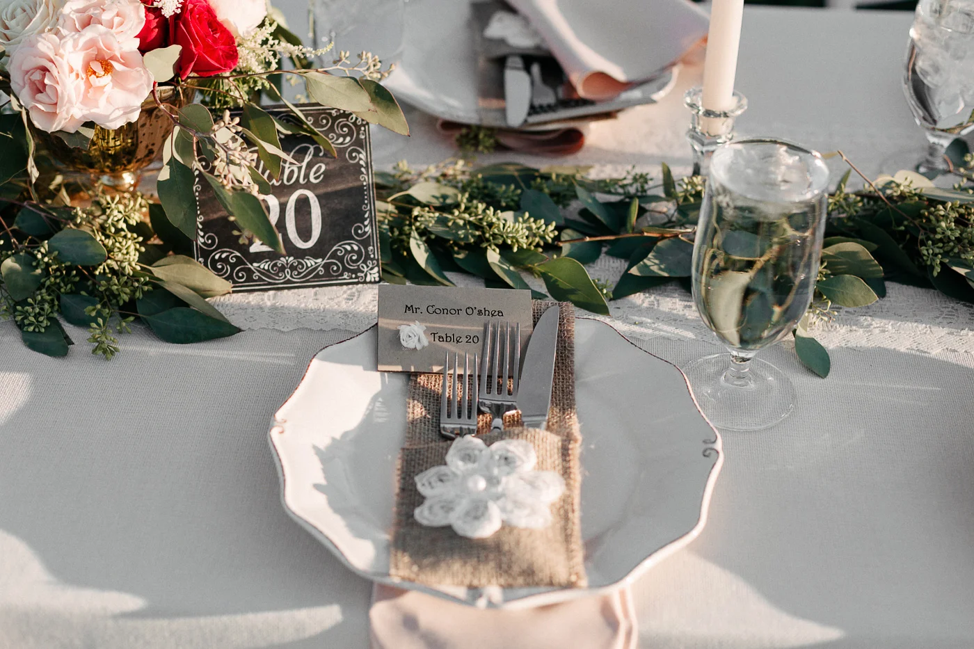 152-wiens-ranch-wedding-tablescape.jpg