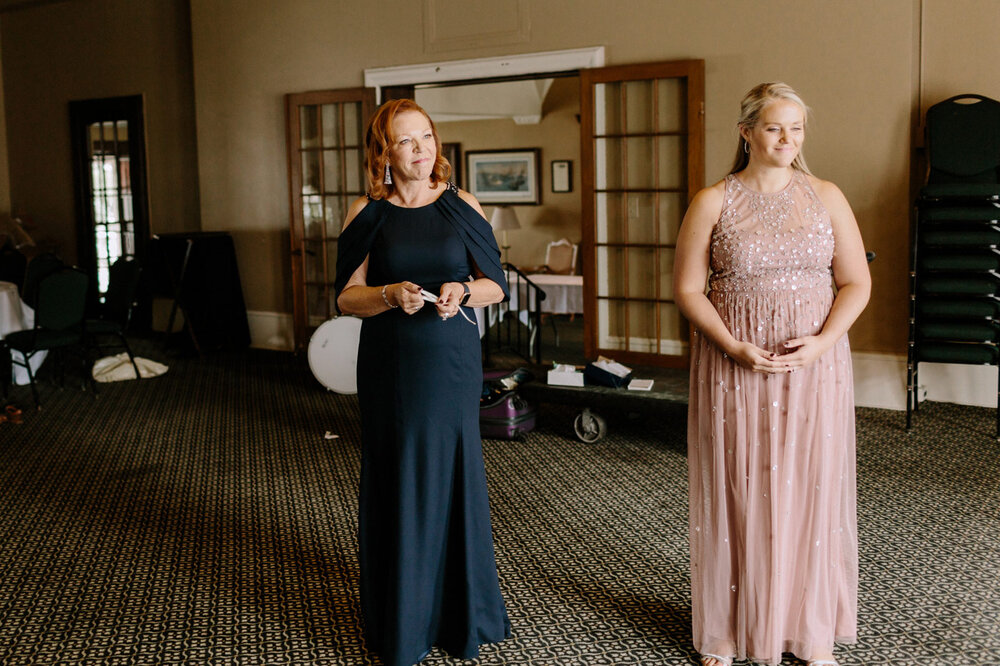 Detroit-Yacht-Club-Wedding-Photographer-17.jpg