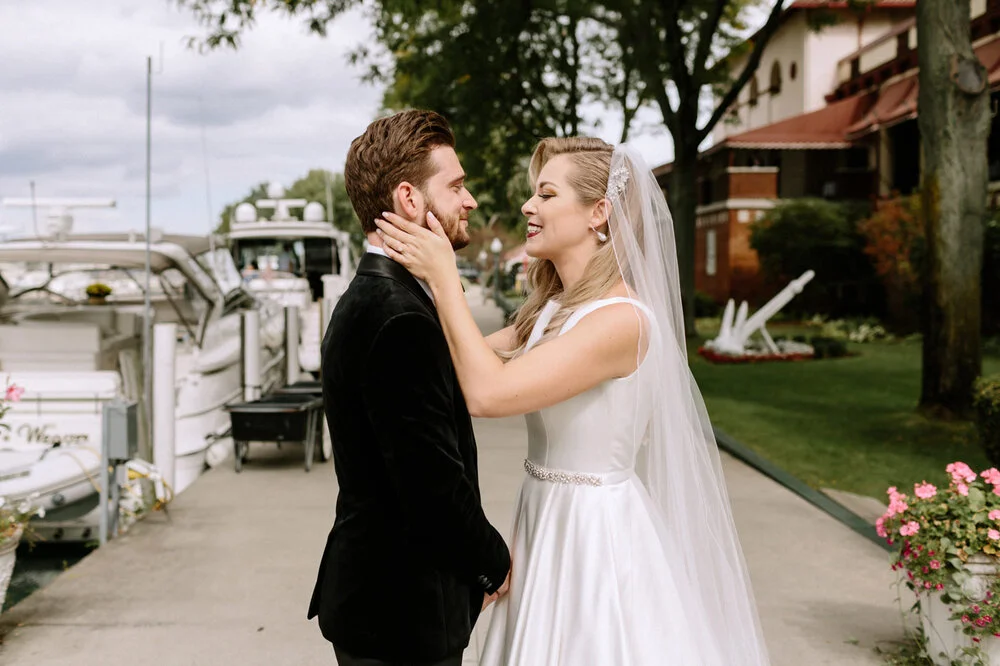 Detroit-Yacht-Club-Wedding-Photographer-25.jpg