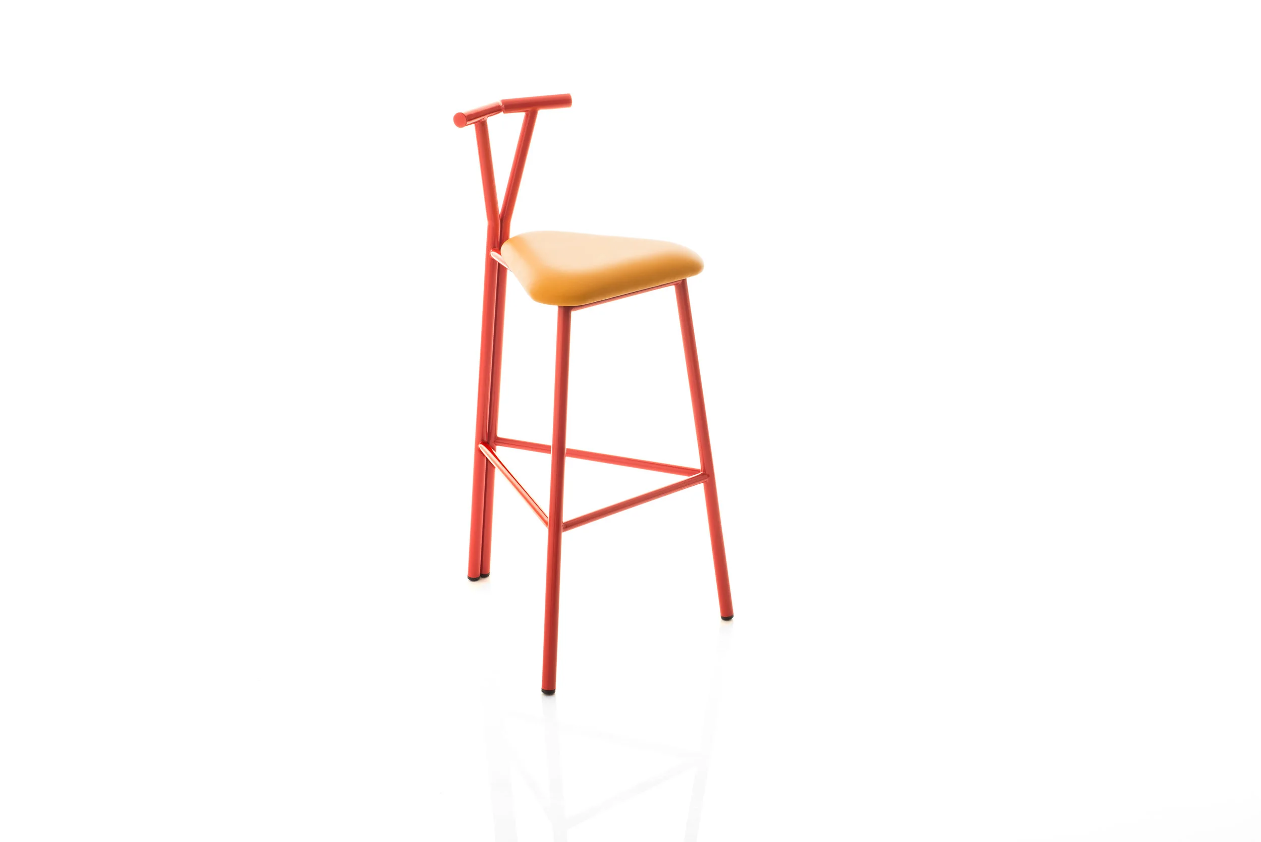 Trident Red ISO 3750.jpg
