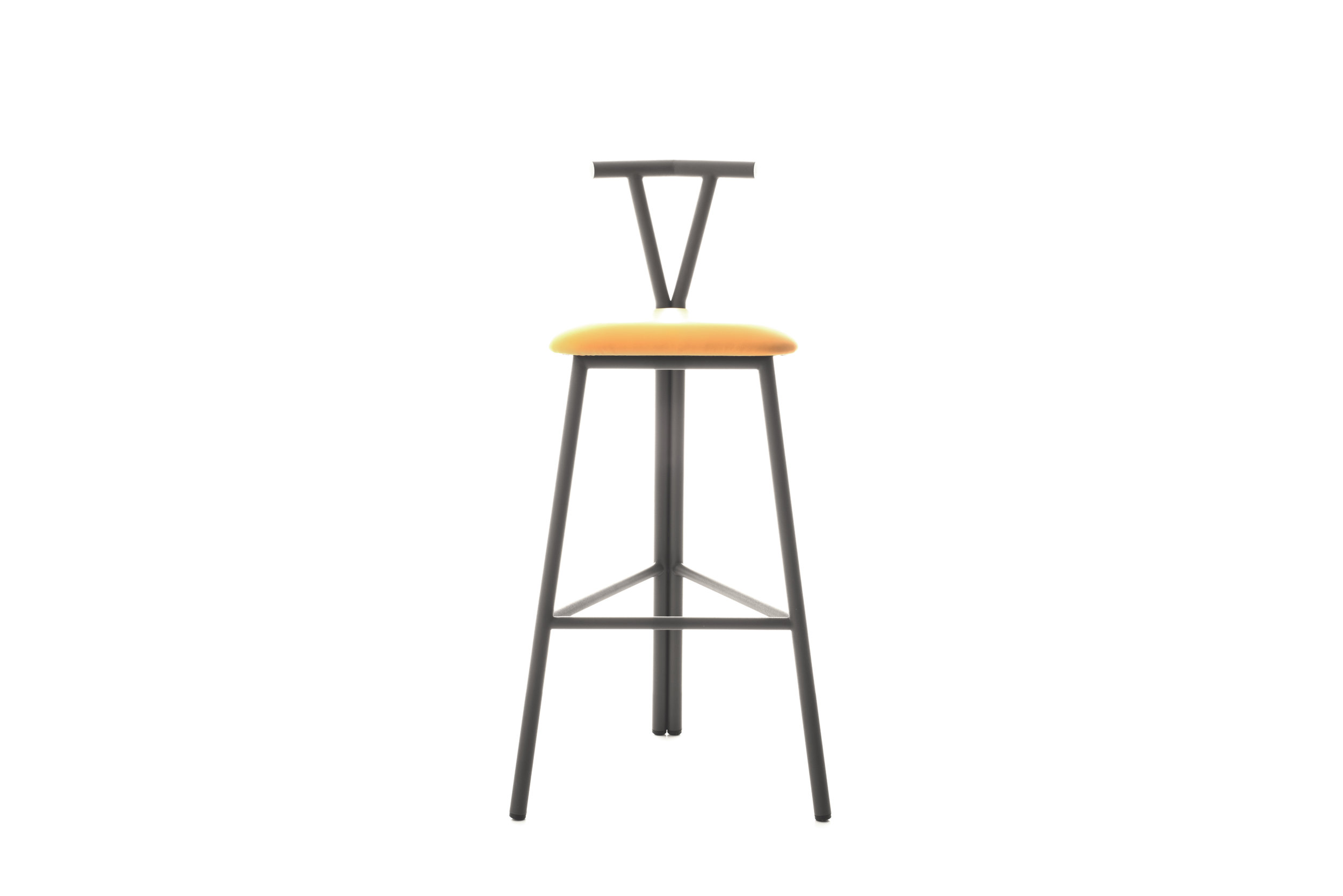 Trident Grey Front 3730.jpg