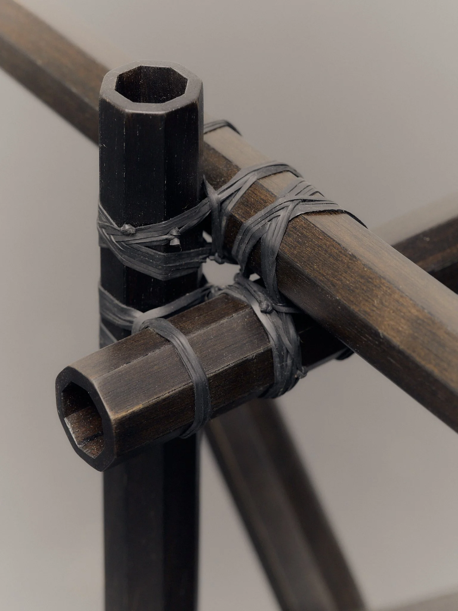 Pulp Box base lashing detail