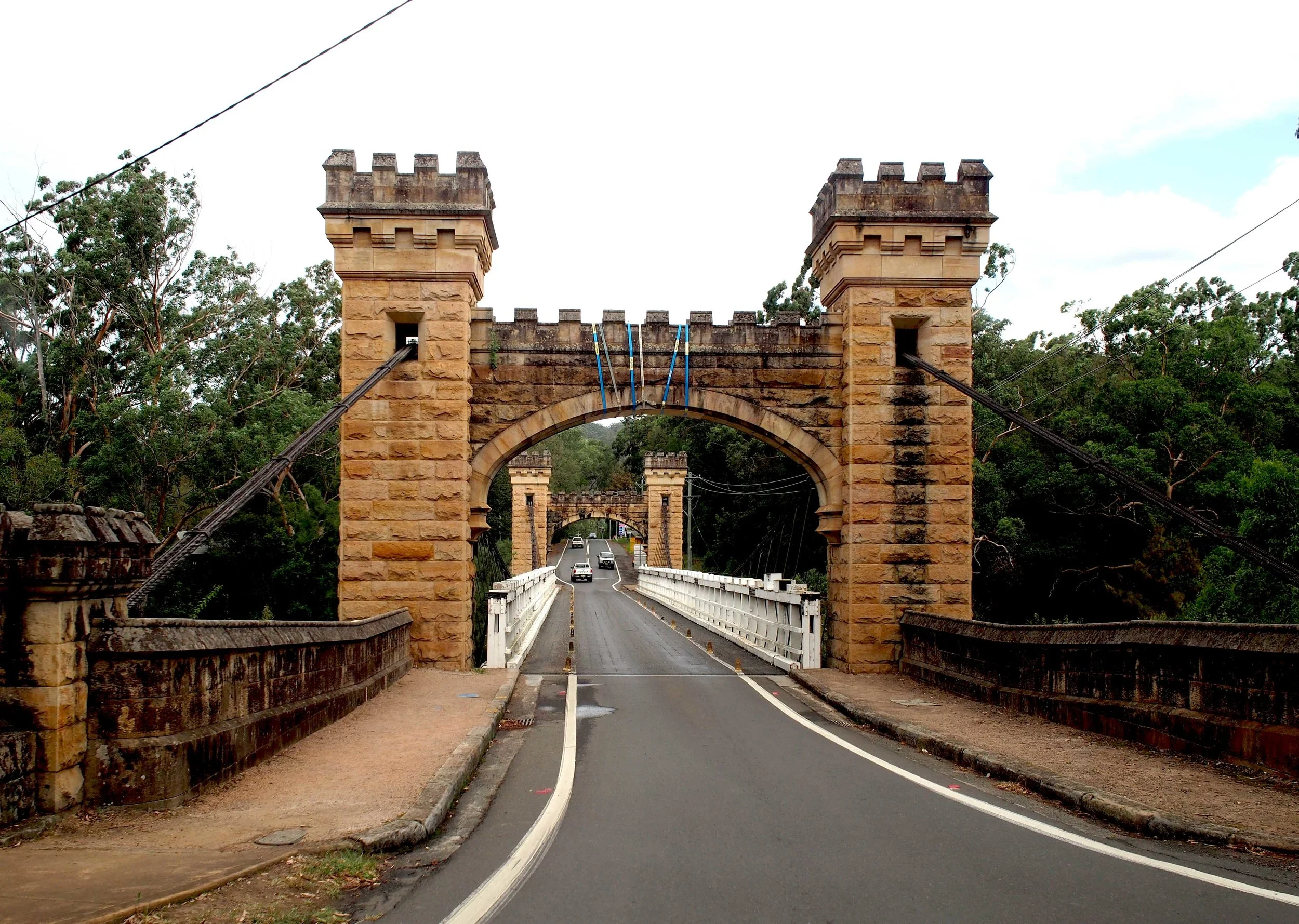 The iconic Hampden Bridge.