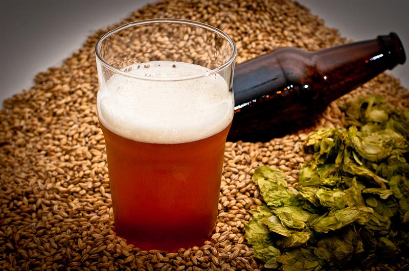 These ales are made using pale malt giving them their distinct colours, ranging from light, to golden brown. The use of different yeasts, hops and brewing practices give every ale its own distinct flavours and strengths.