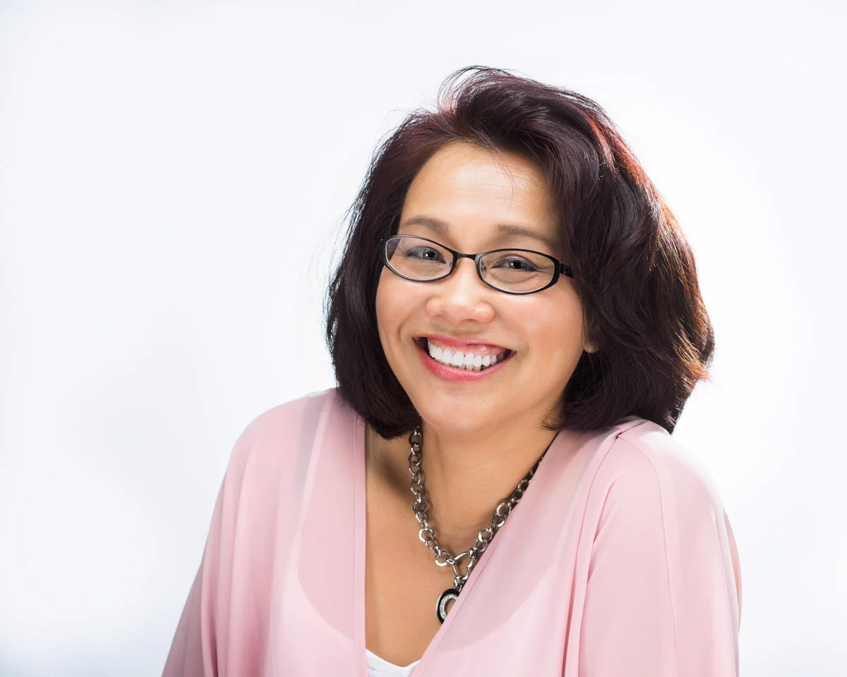 headshots_web_006.jpg
