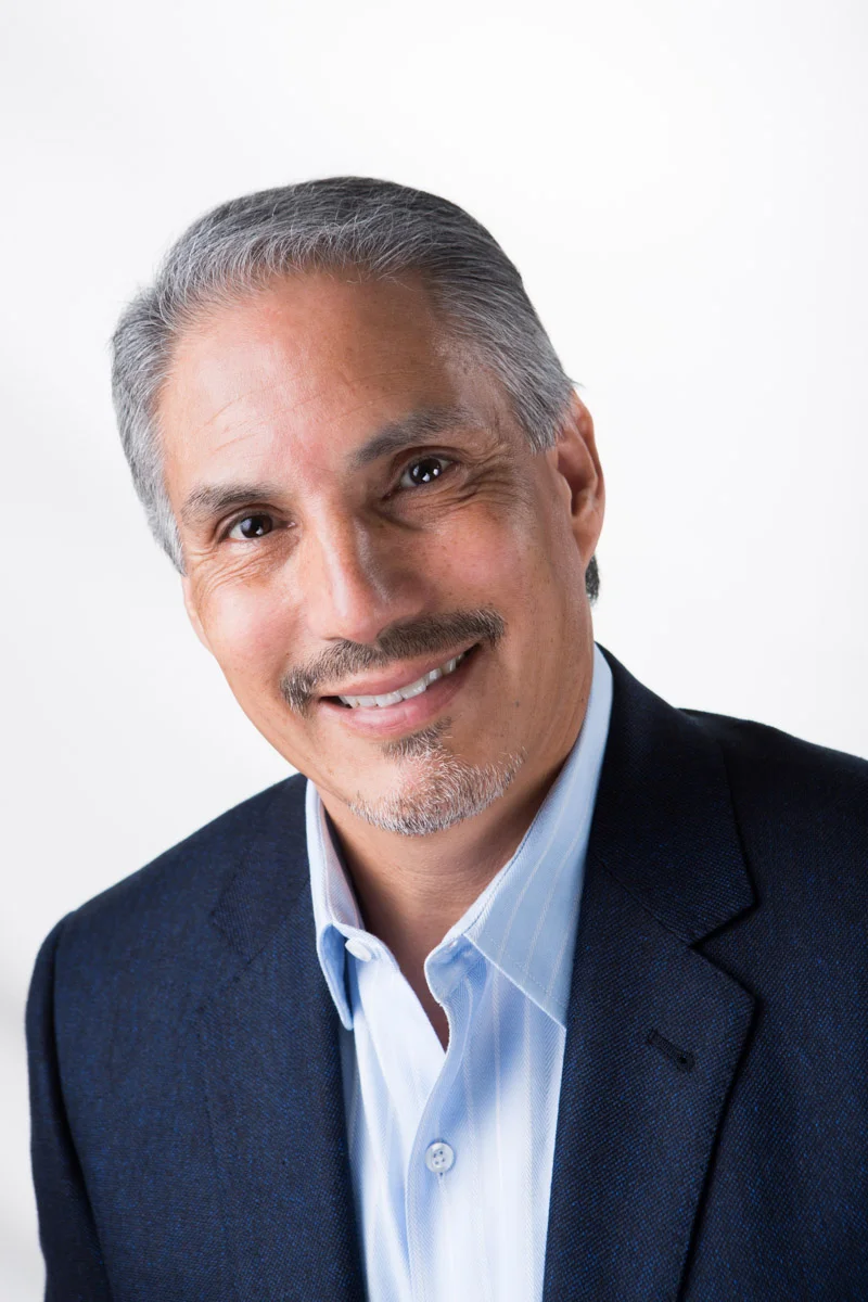 headshots_web_010.jpg