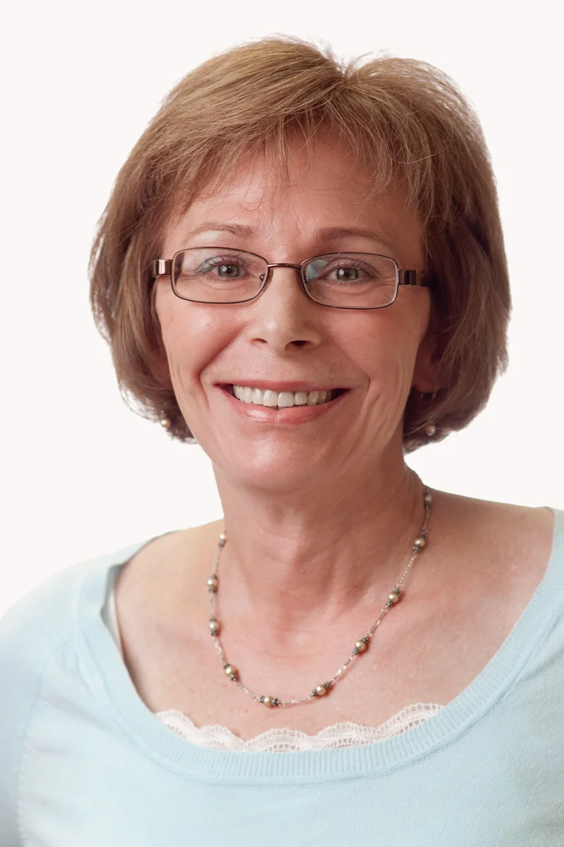 headshots_web_026.jpg
