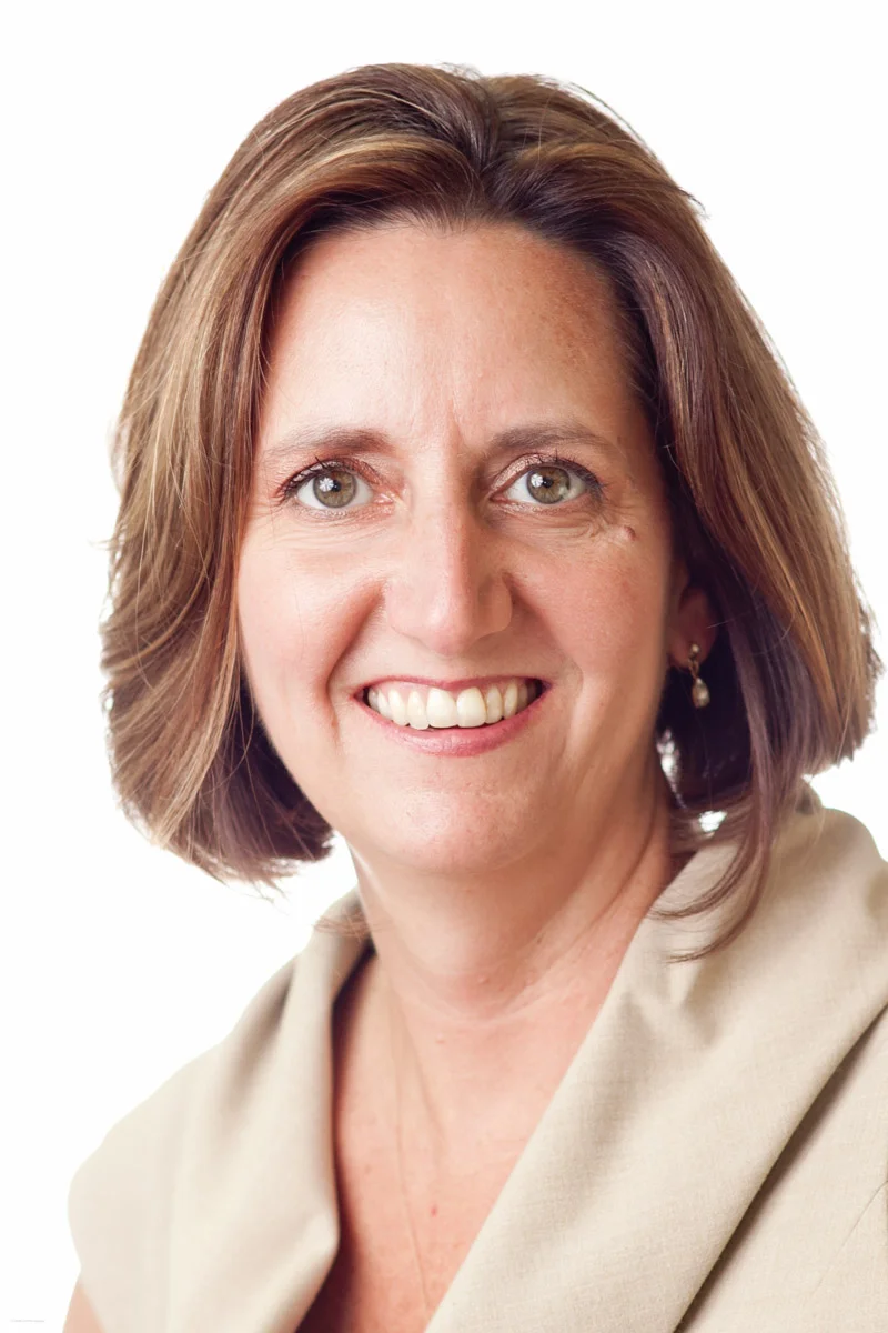 headshots_web_030.jpg