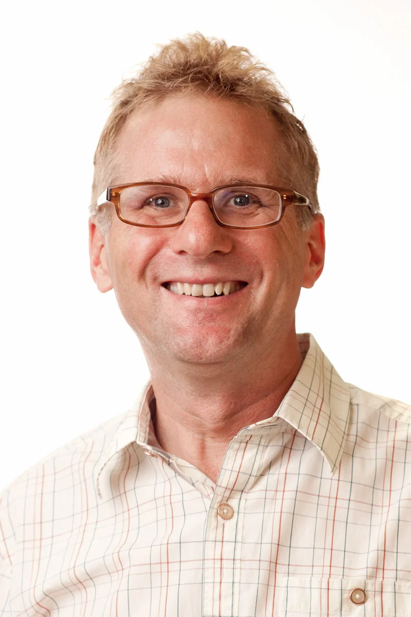 headshots_web_032.jpg