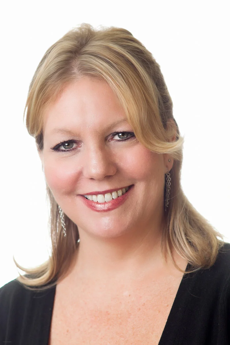 headshots_web_042.jpg