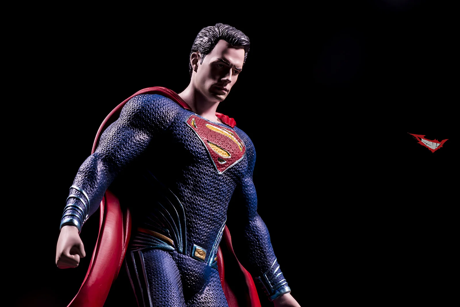 Collectors Edition Statues Superman.jpg
