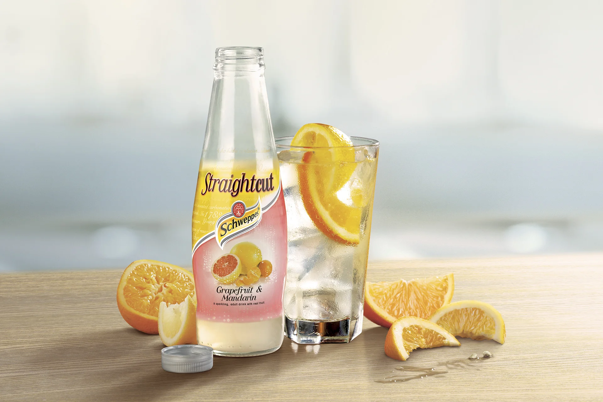 Retouching_0005_SCHW_Straightcut_A2_HR_RT_2.jpg