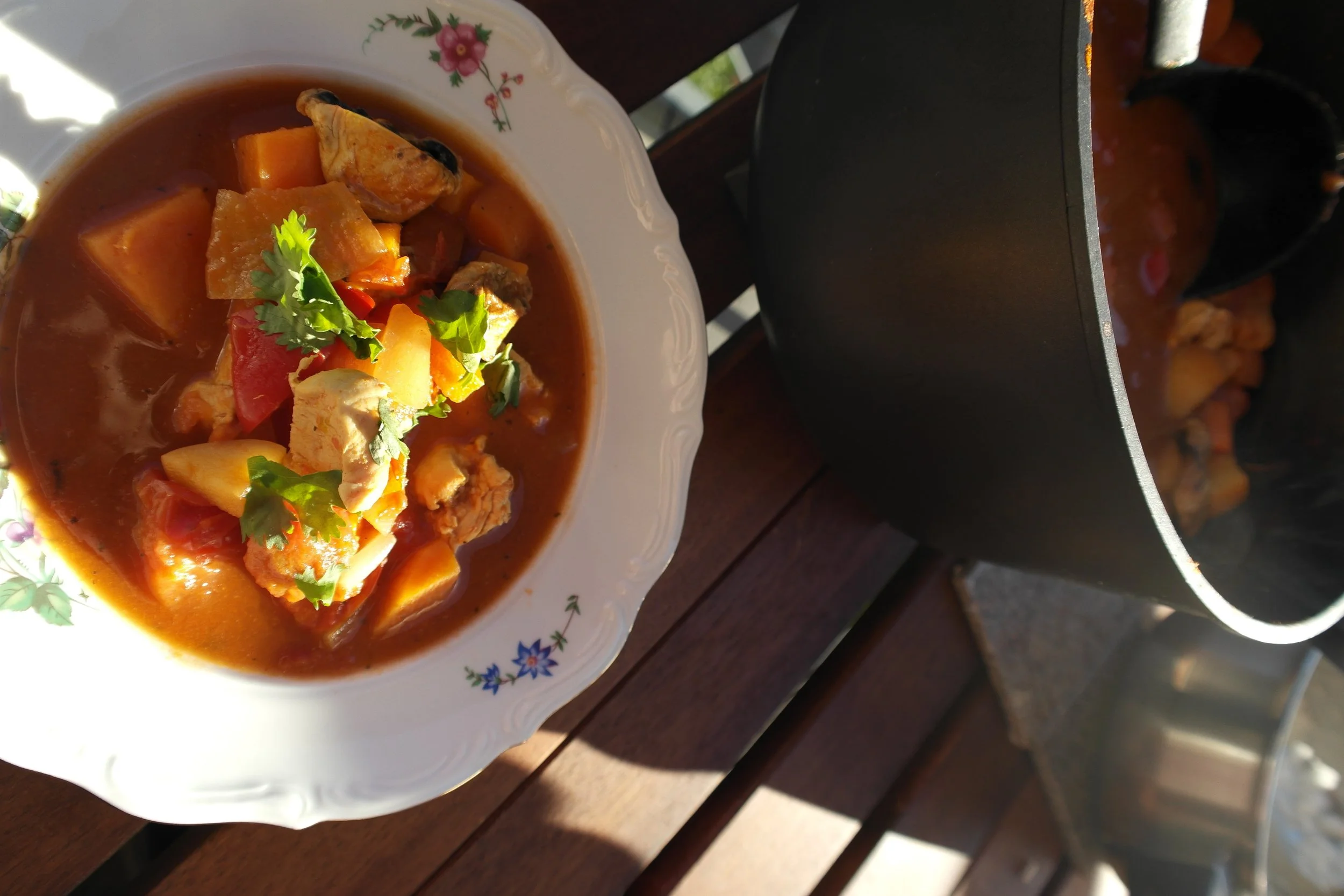 Suppe nytes i oldemors gamle skåler. 