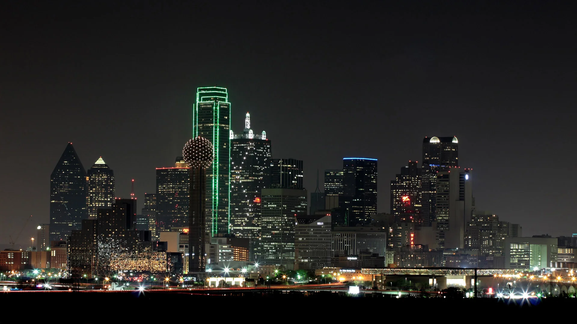 Dallas-skyline.jpeg