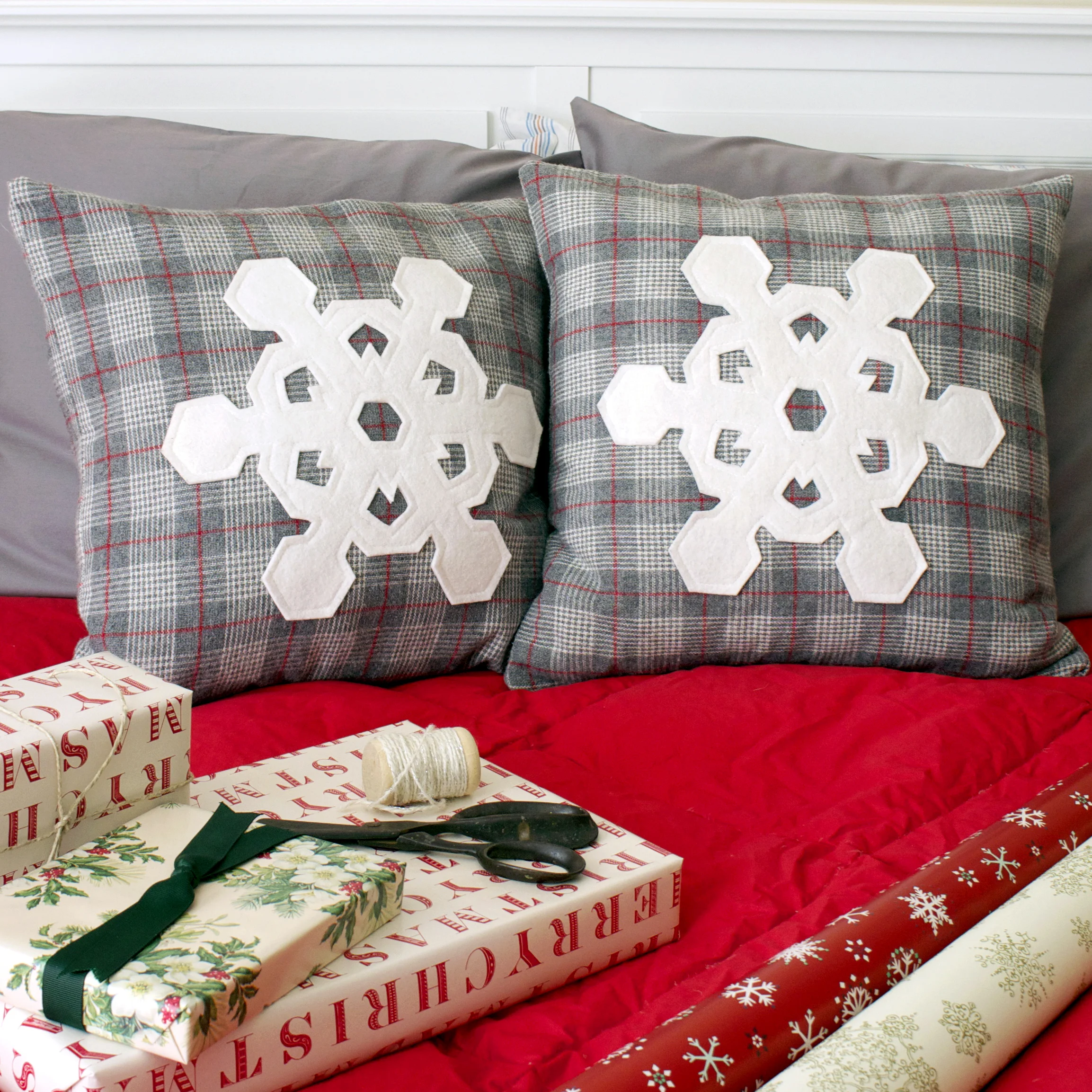 Let It Snow pillow pattern by Sharon Holland