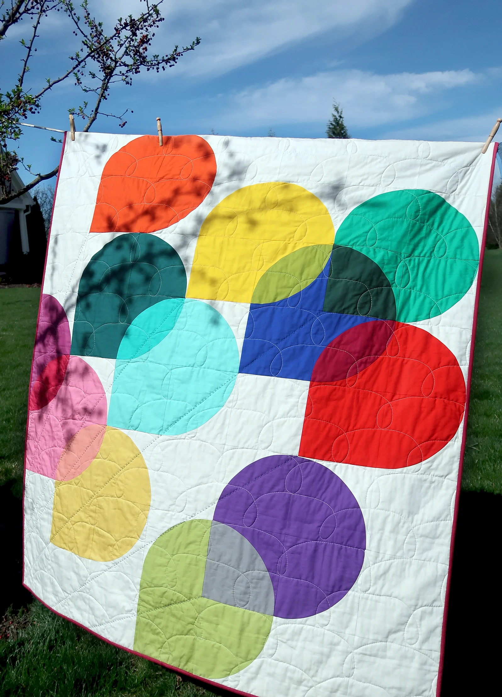 Hold Tight Art Class Quilt on line.jpg