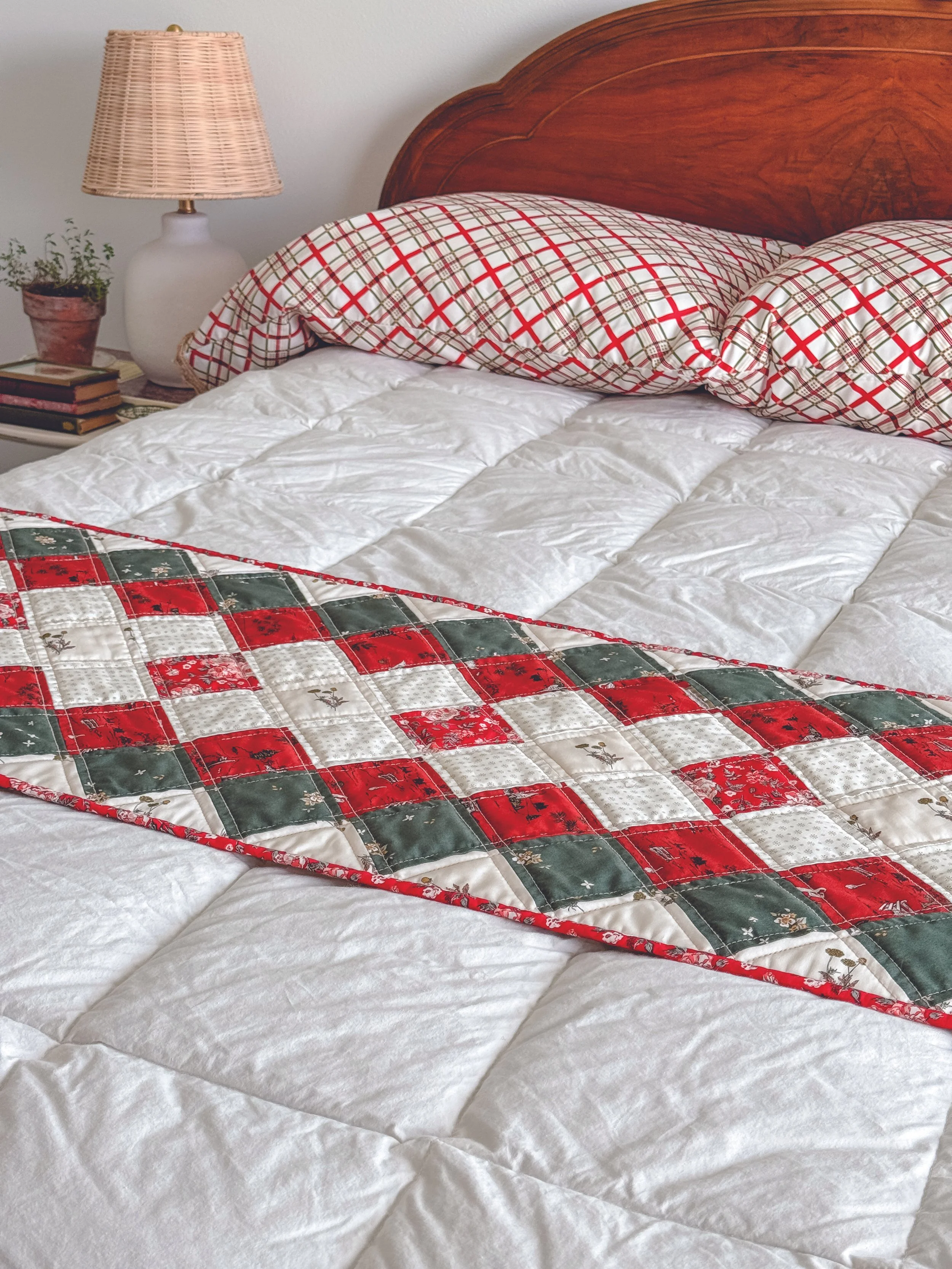 Homecoming Table Runner-8CMYK.jpg