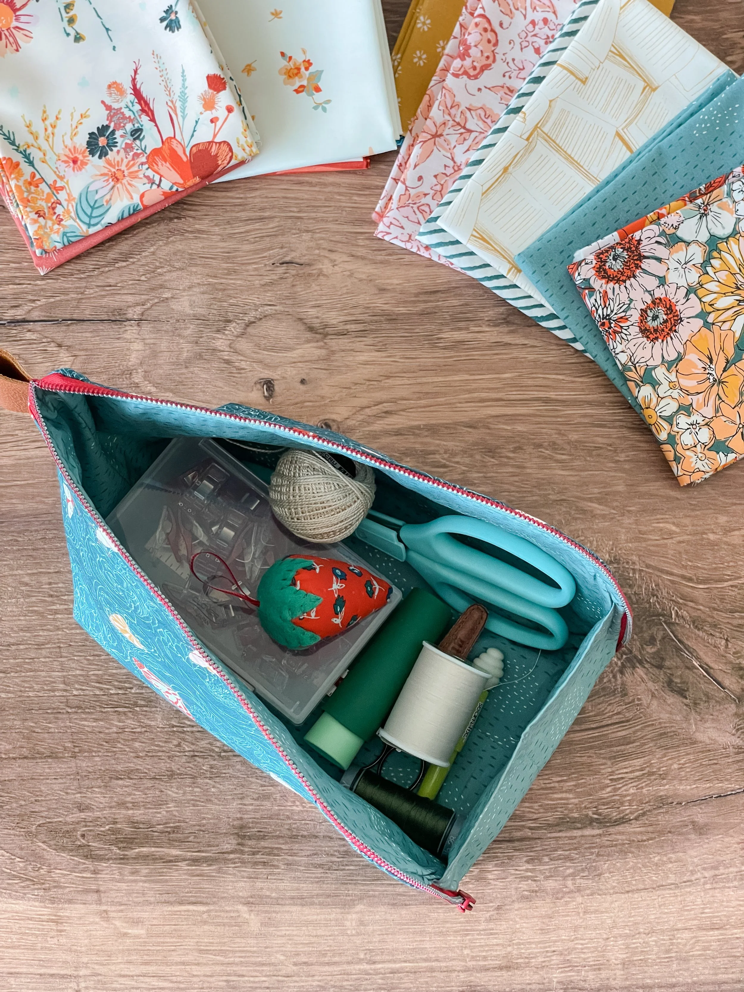 Sharon Holland Sewing Bag Contents-02-2.jpg