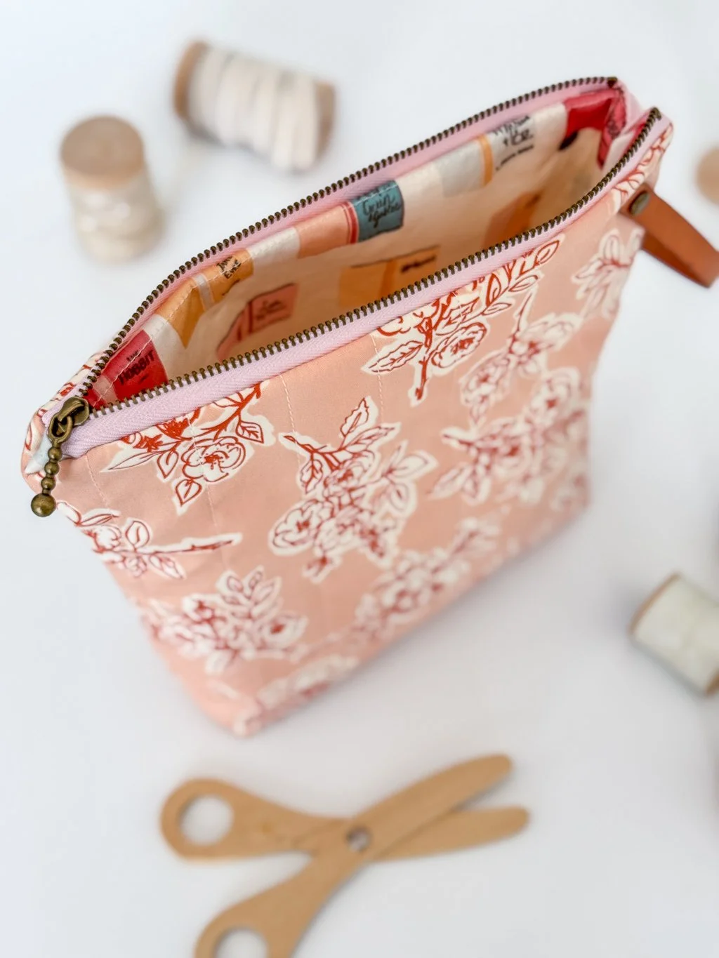 Zipper Pouch-06.jpg