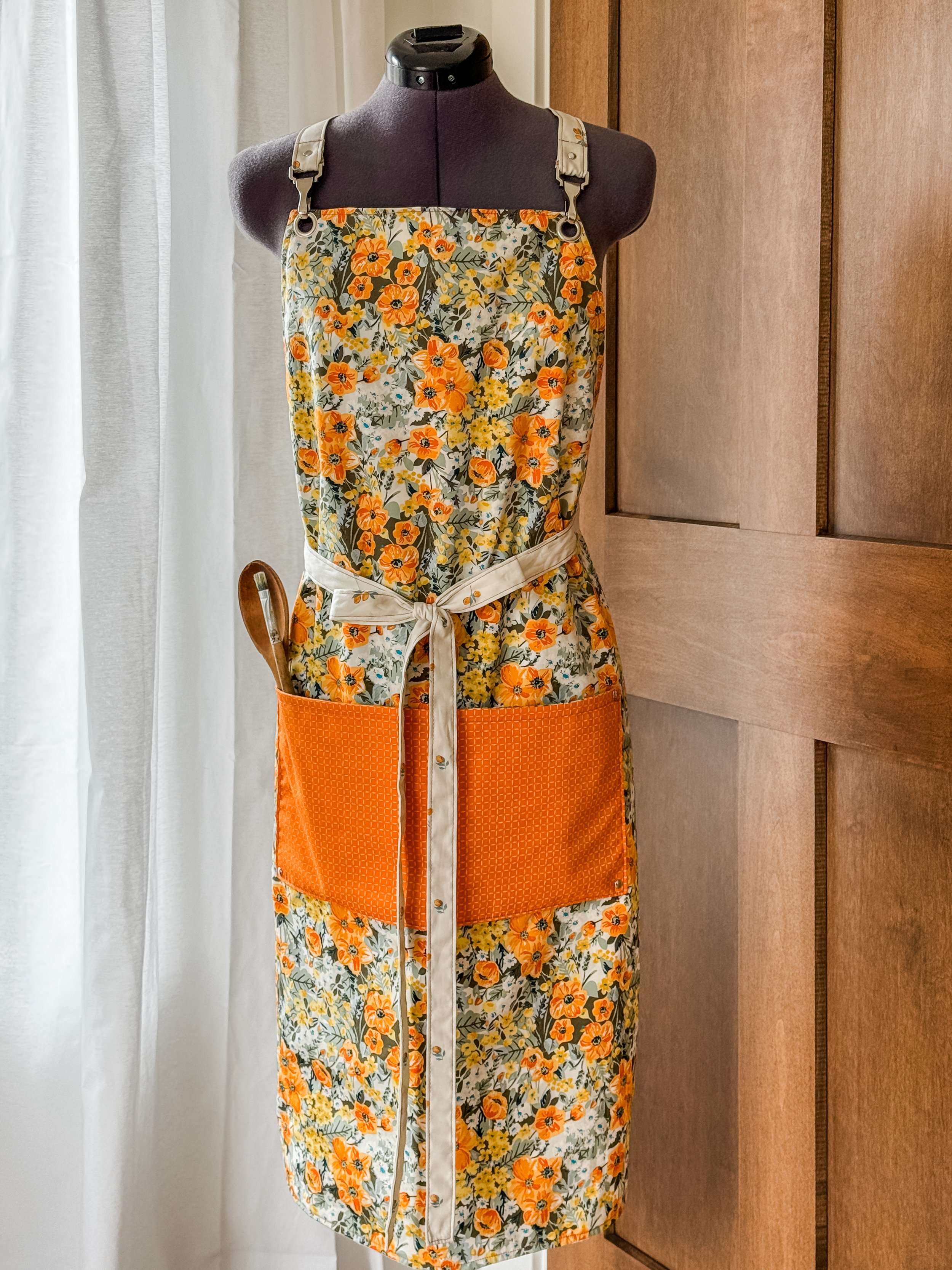 Reversible Apron_Dressform-4.jpg