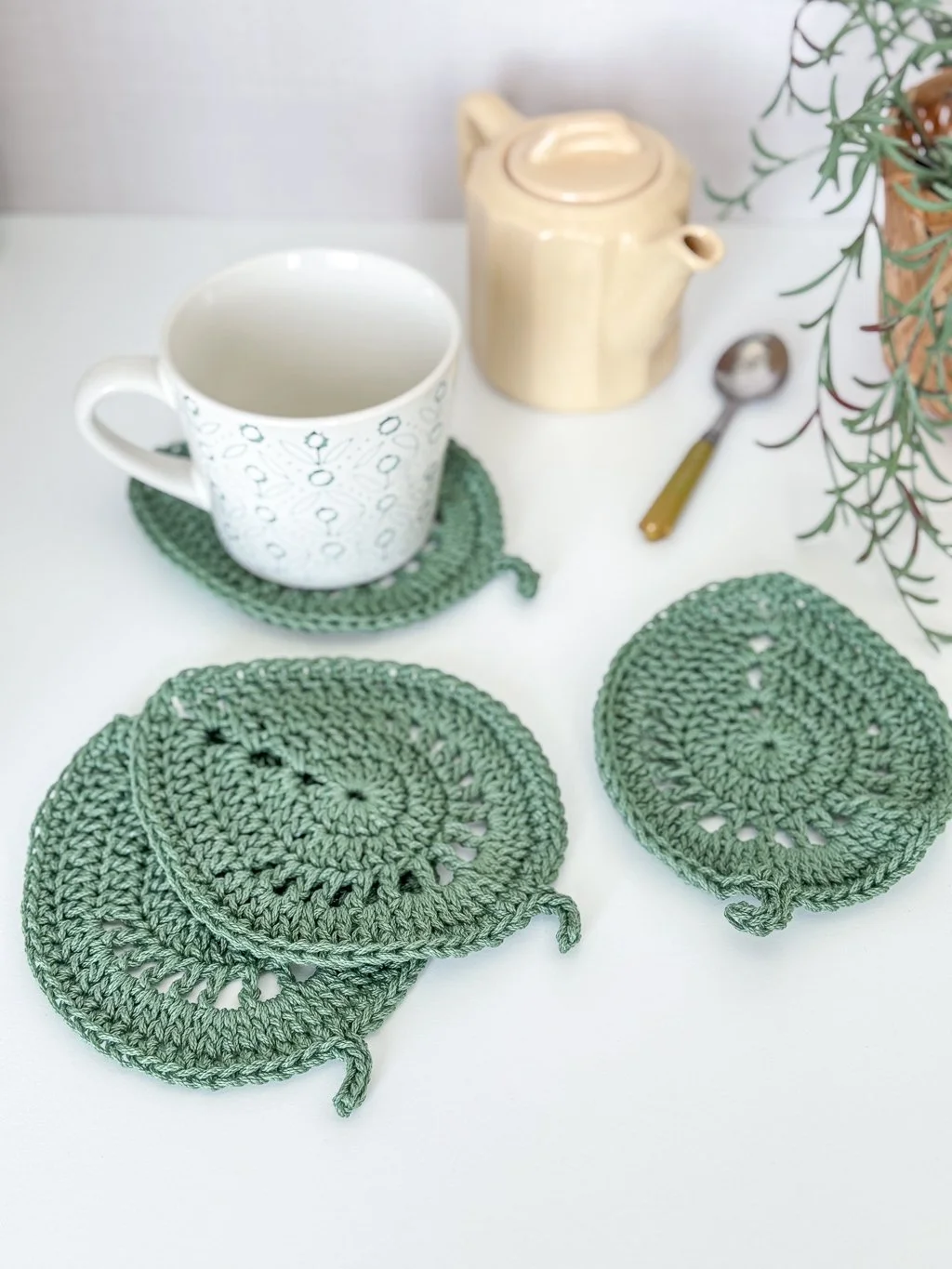 Crocheted Coasters-08.jpg
