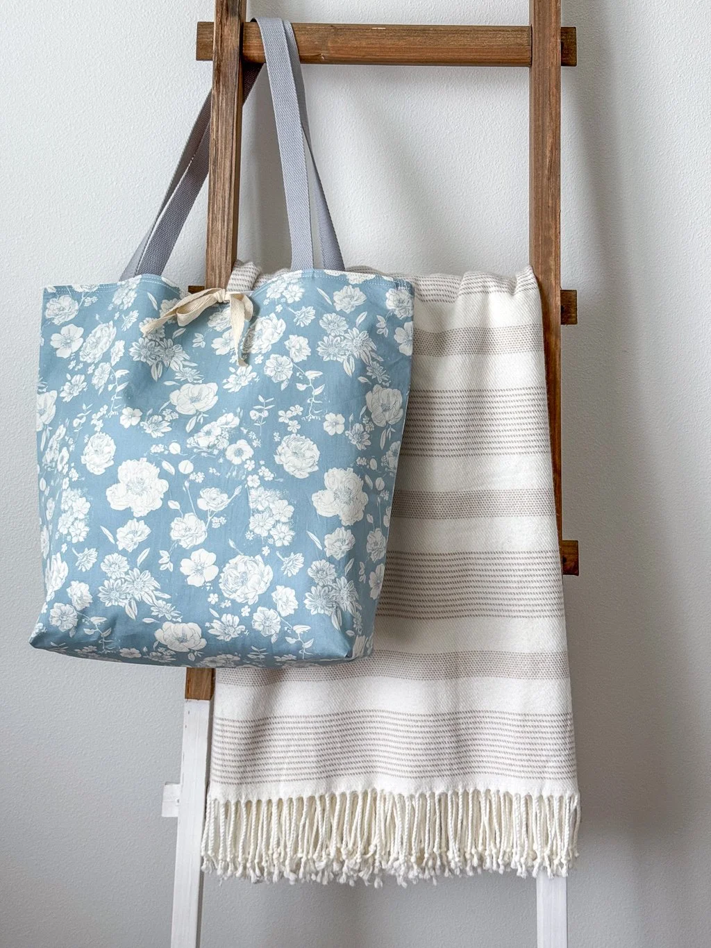 Tote Bag-05.jpg