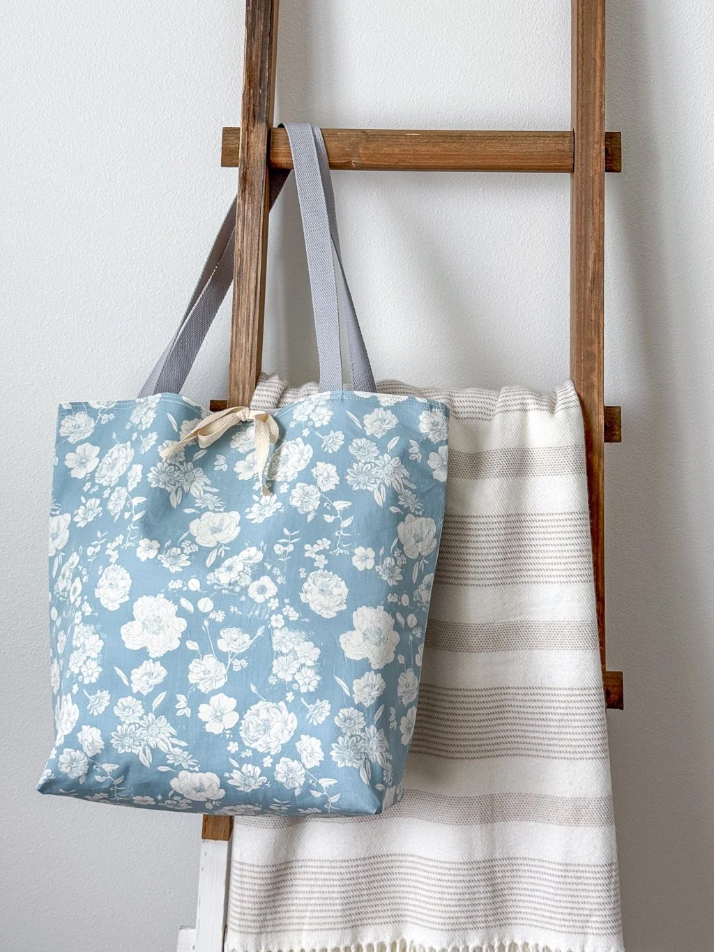Tote Bag-07.jpg