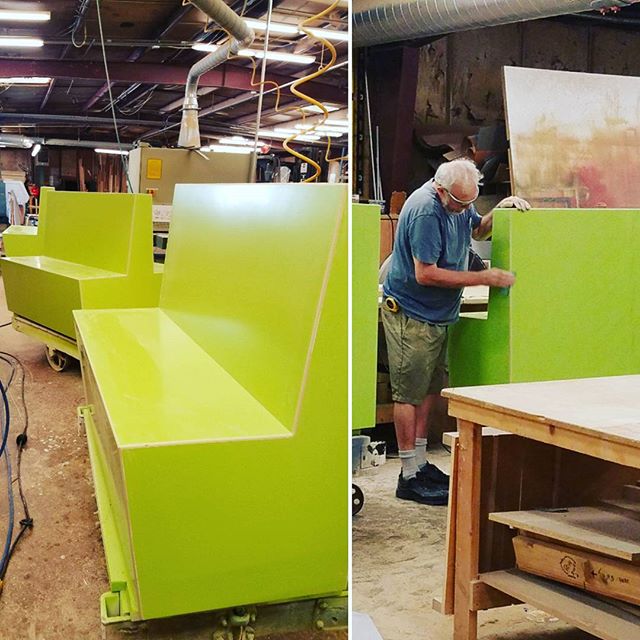 Here's a progress update on our booths, with Billy doing some touchup sanding

#millwork #woodworking #woodwork #handmade #customfurniture #madeinusa #madeinraleigh #Raleigh #raleighnc #shoplocalraleigh #shoplocal