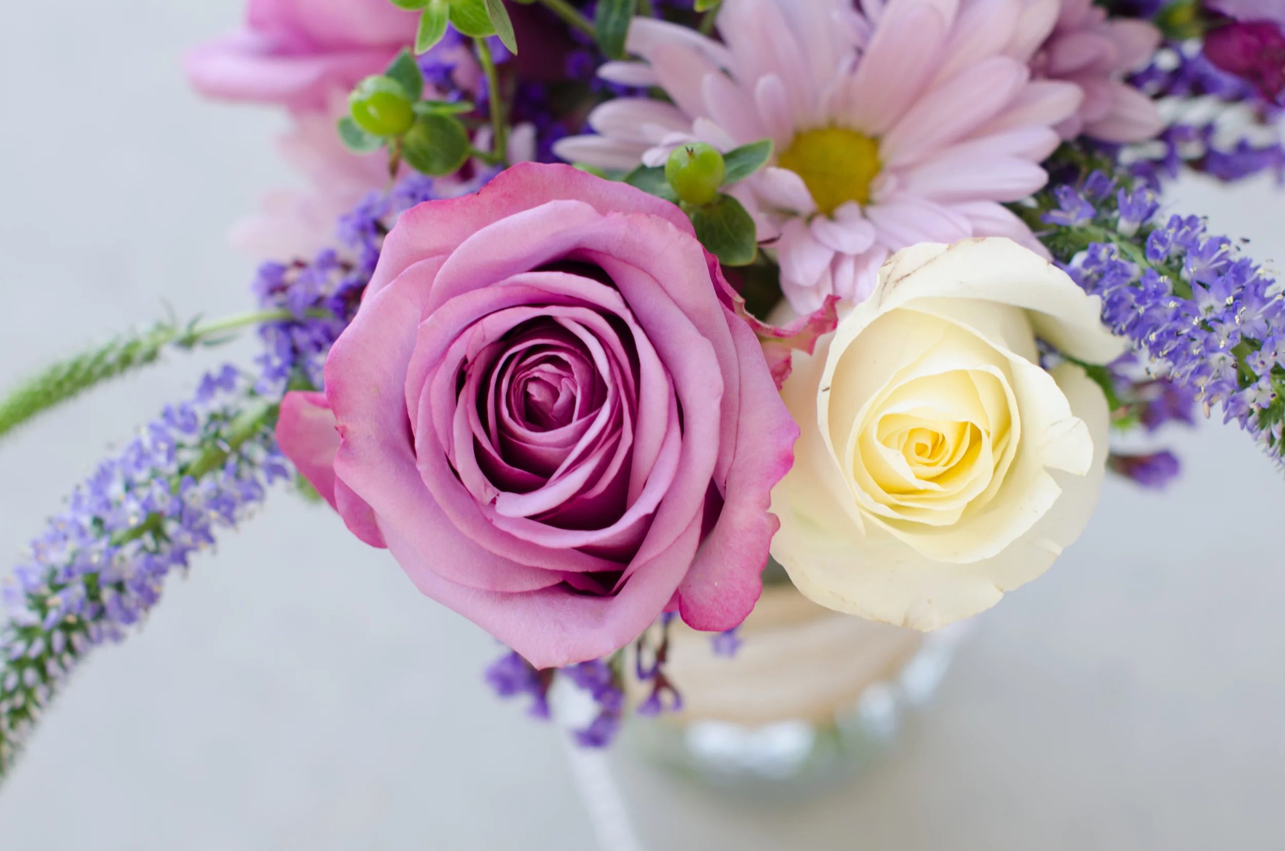 Now onto some feminine touches...and there were a lot of them. The flowers were so beautiful, the lavender complimented the fuchsia perfectly! 